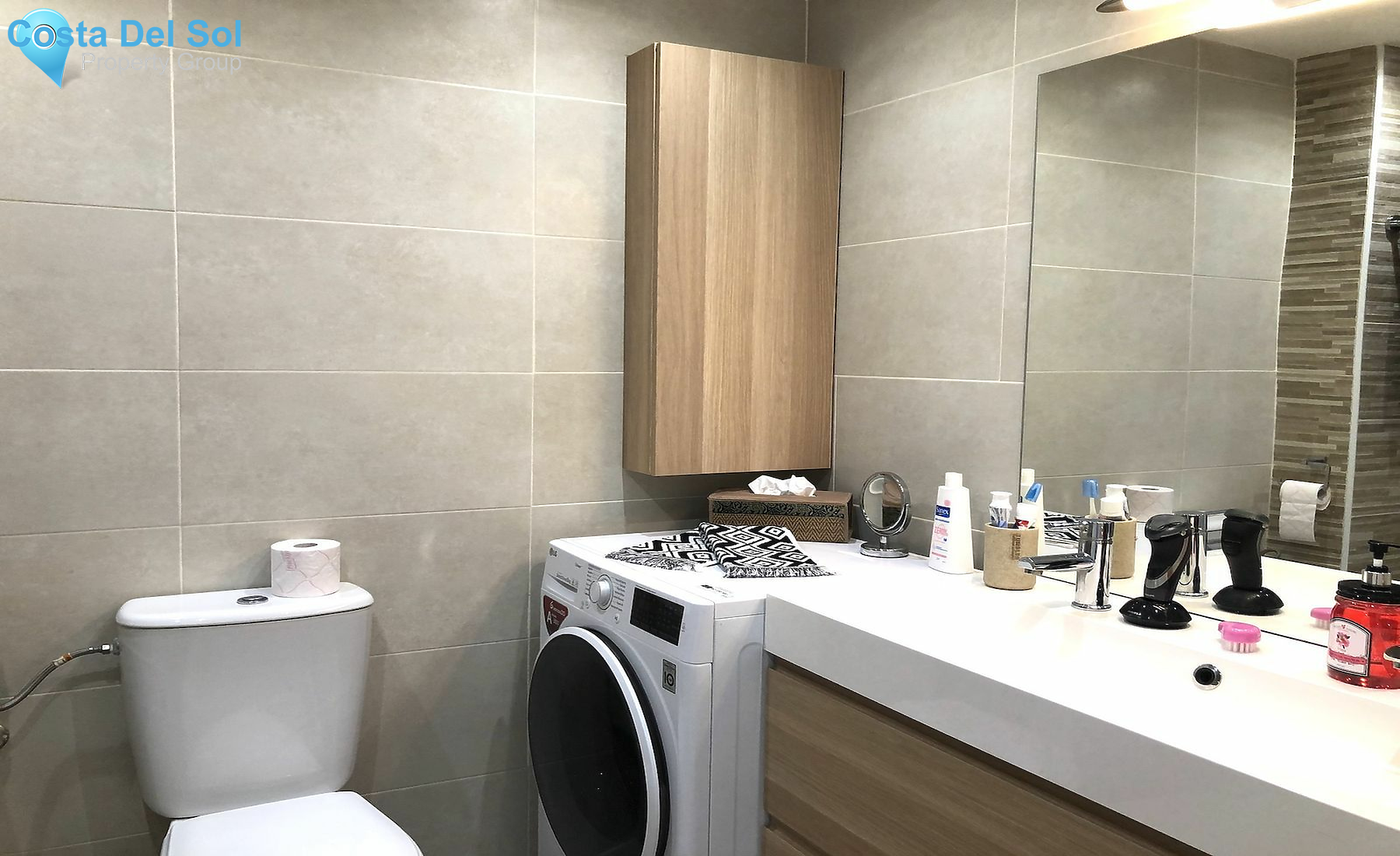 Middle Floor Apartment in Estepona-1418983