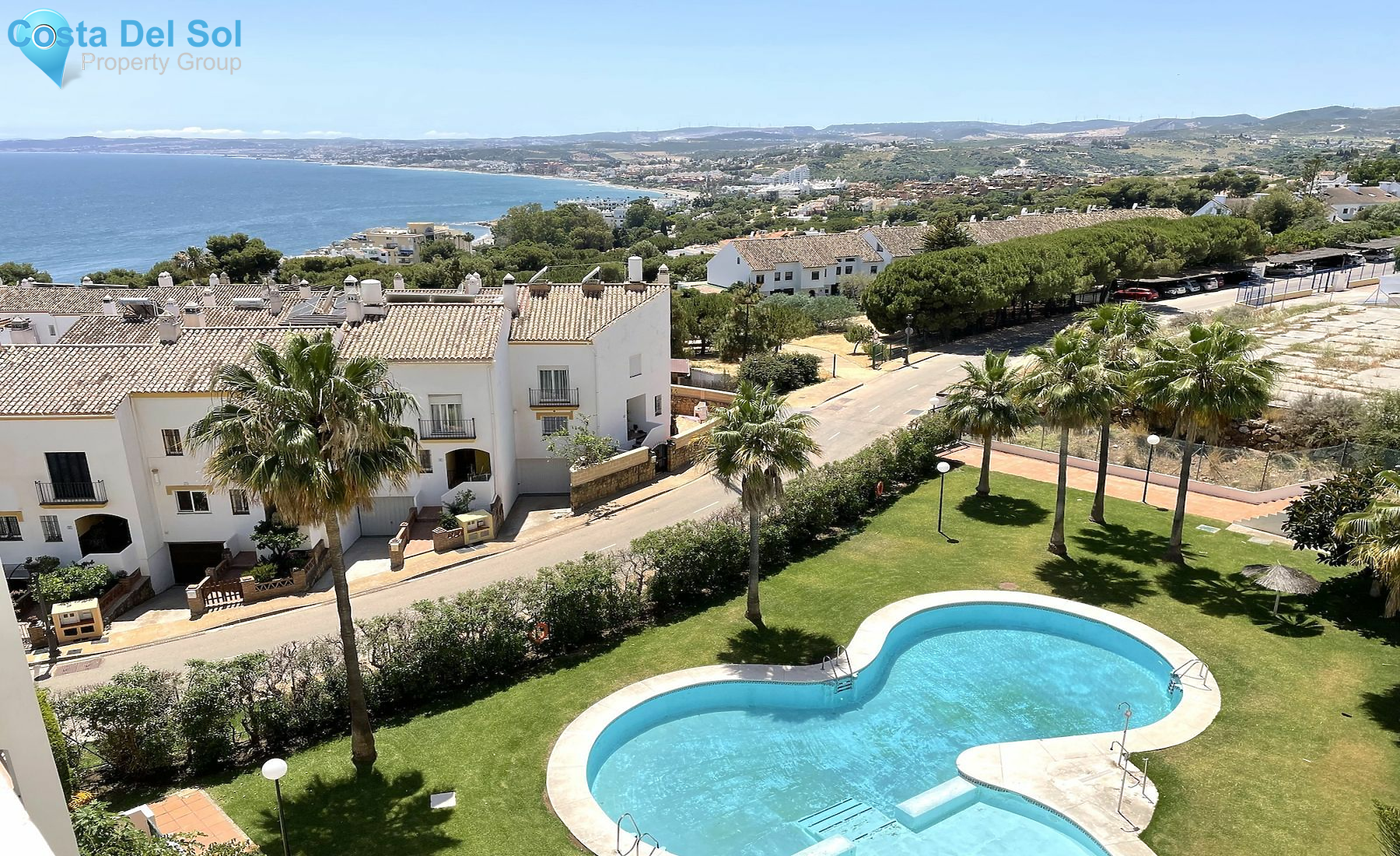 Middle Floor Apartment in Estepona-1418974