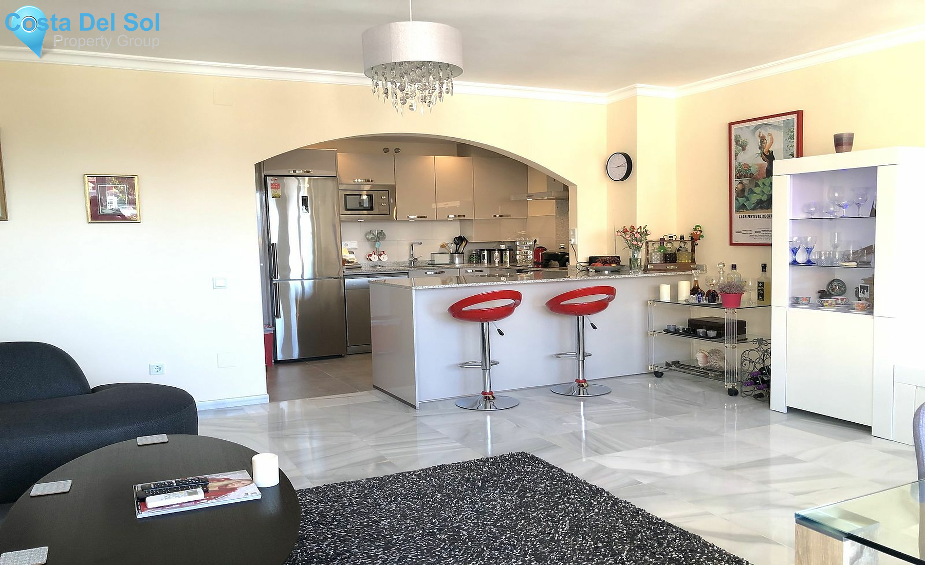 Middle Floor Apartment in Estepona-1418977