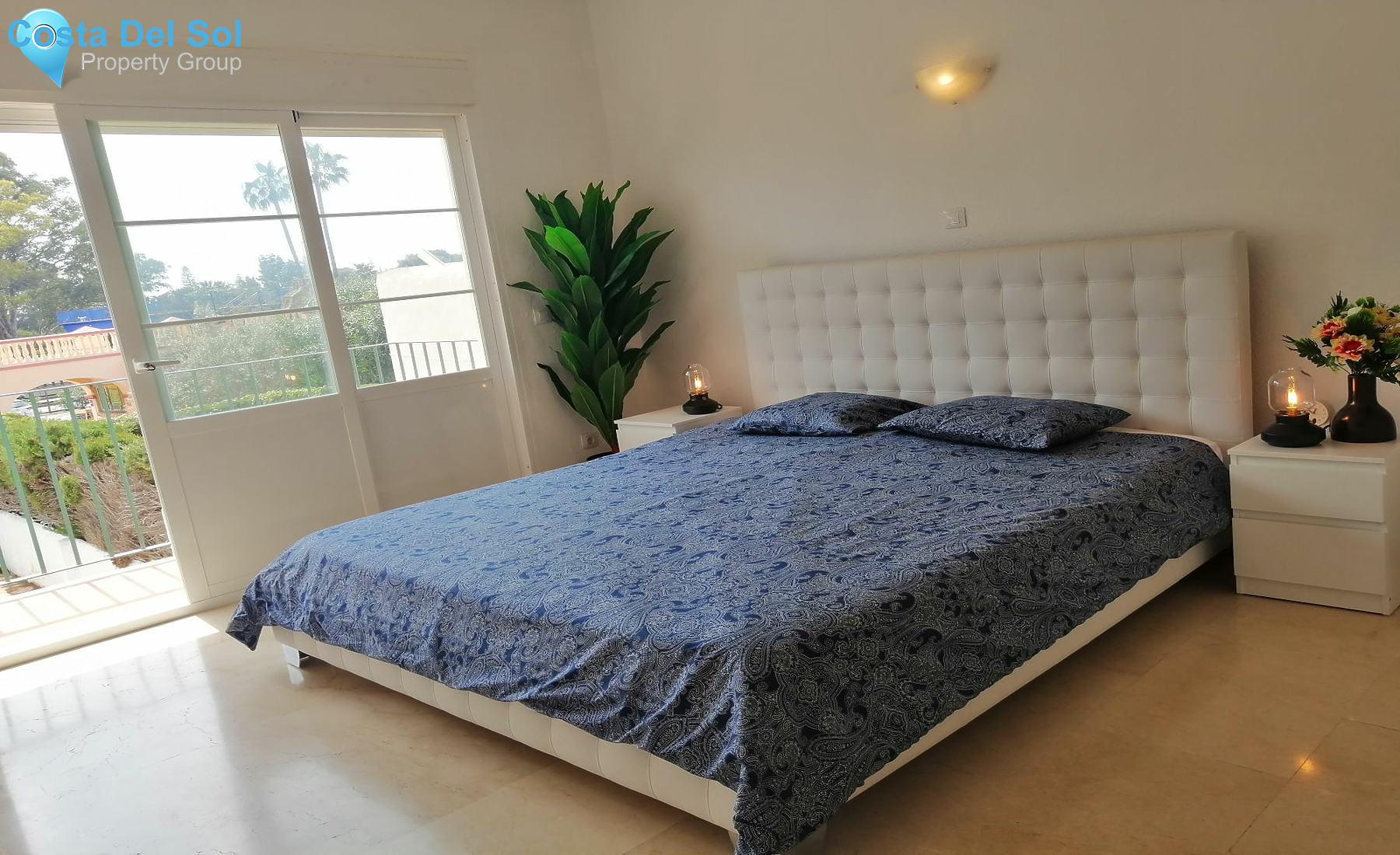 Middle Floor Apartment in Estepona-1420257