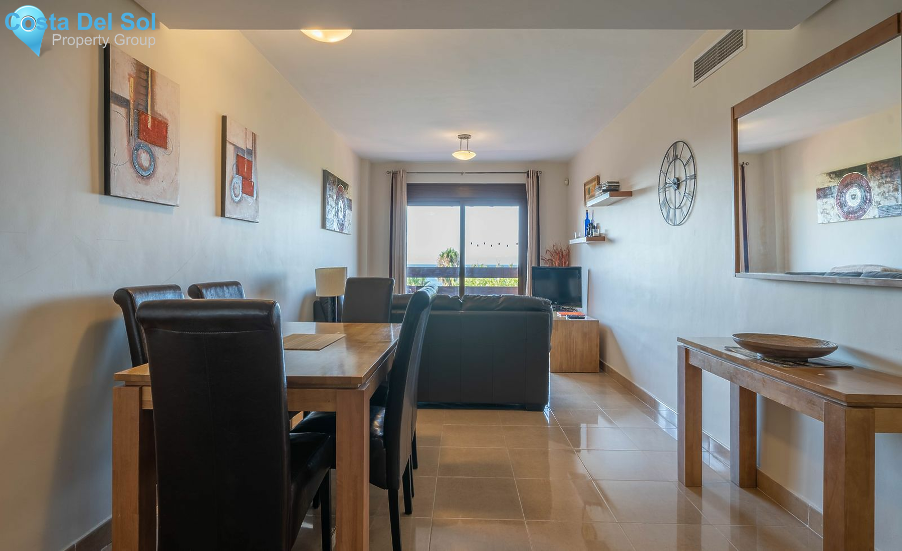 Middle Floor Apartment in Estepona-1420408