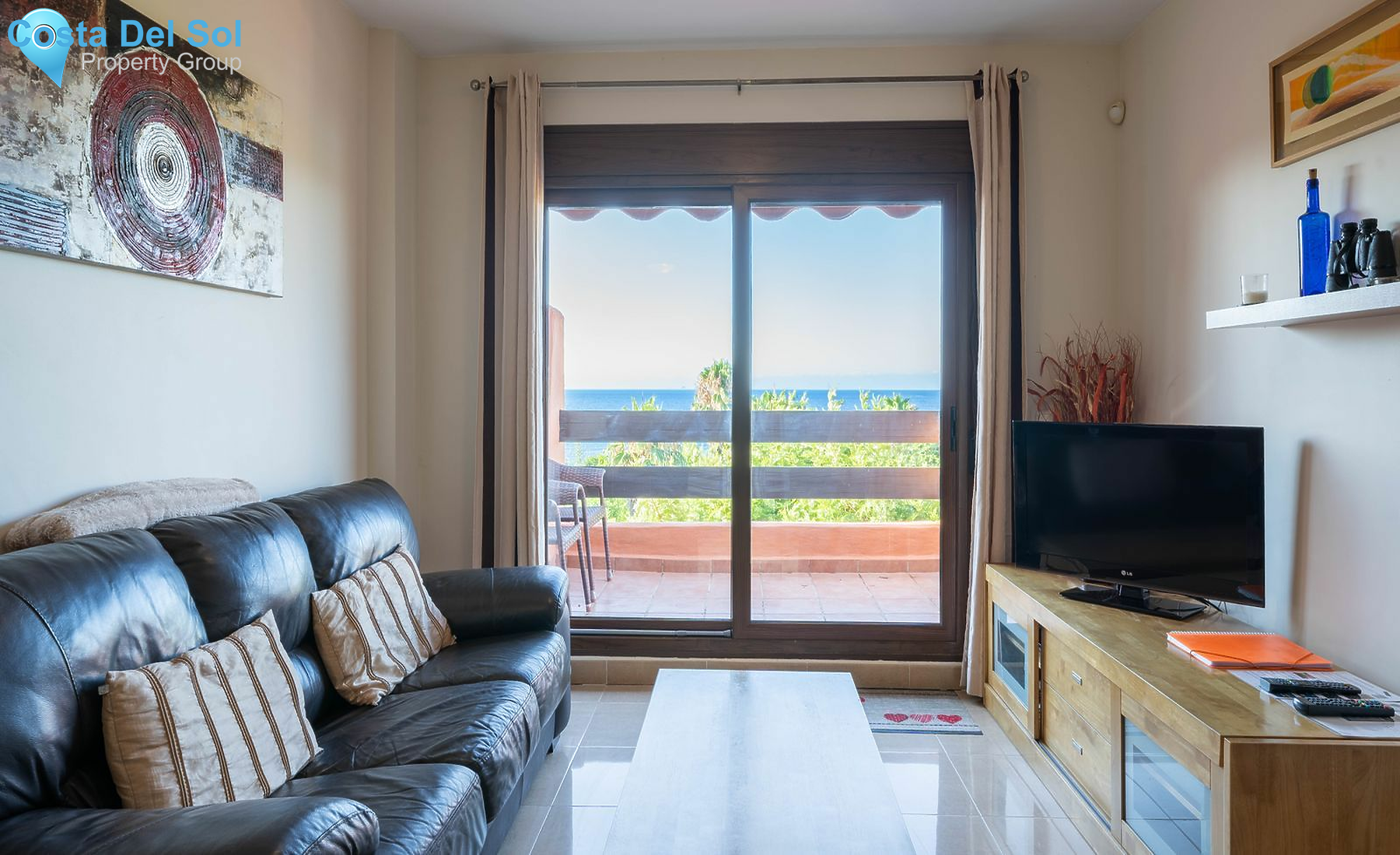 Middle Floor Apartment in Estepona-1420411