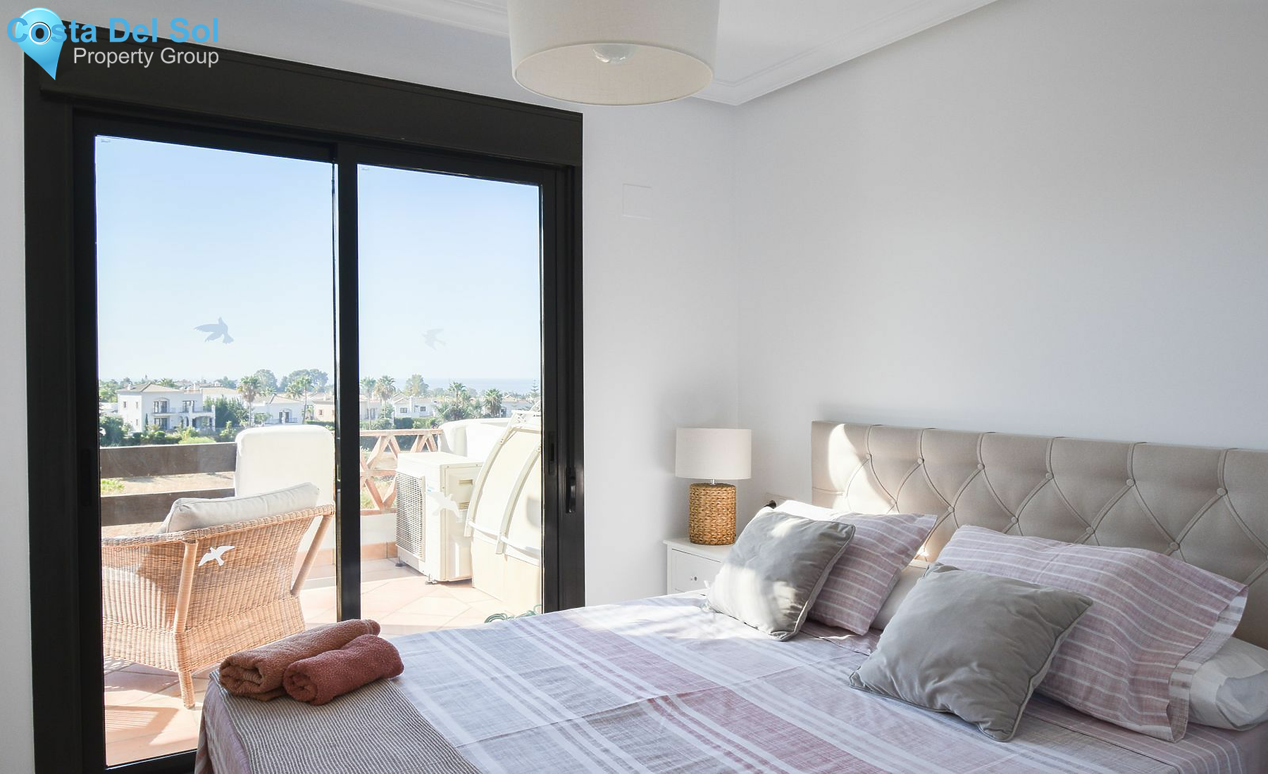 Middle Floor Apartment in Estepona-1421243