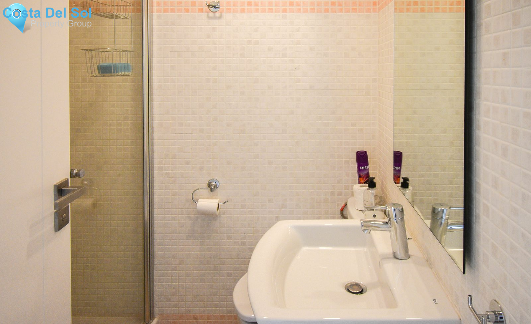 Middle Floor Apartment in Estepona-1421246