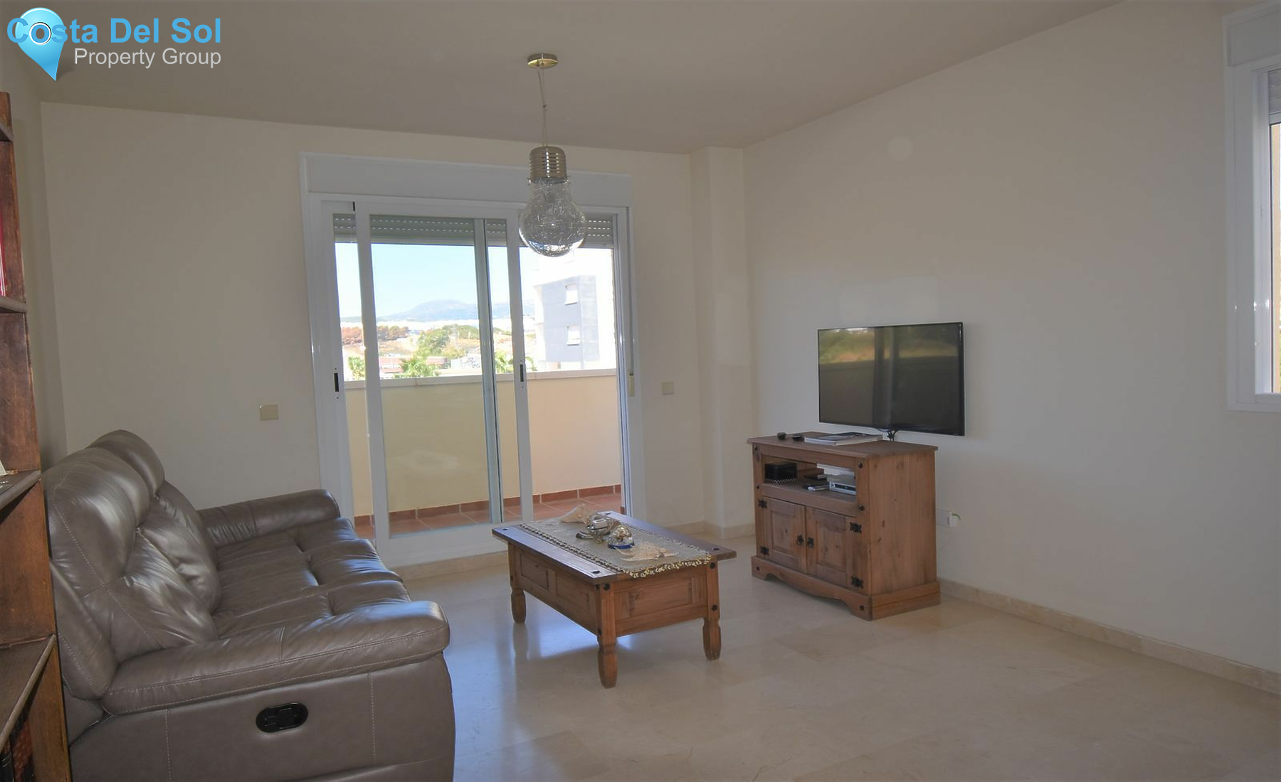 Middle Floor Apartment in Estepona-1427203