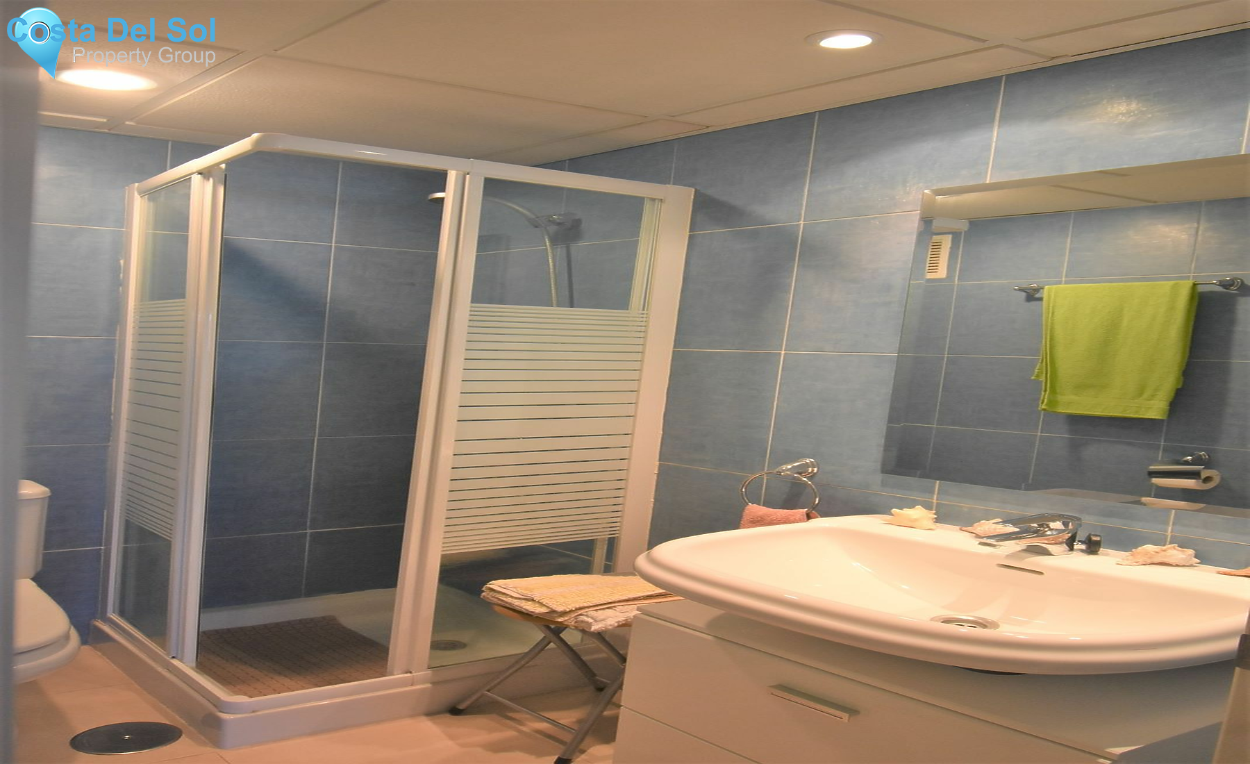 Middle Floor Apartment in Estepona-1427202