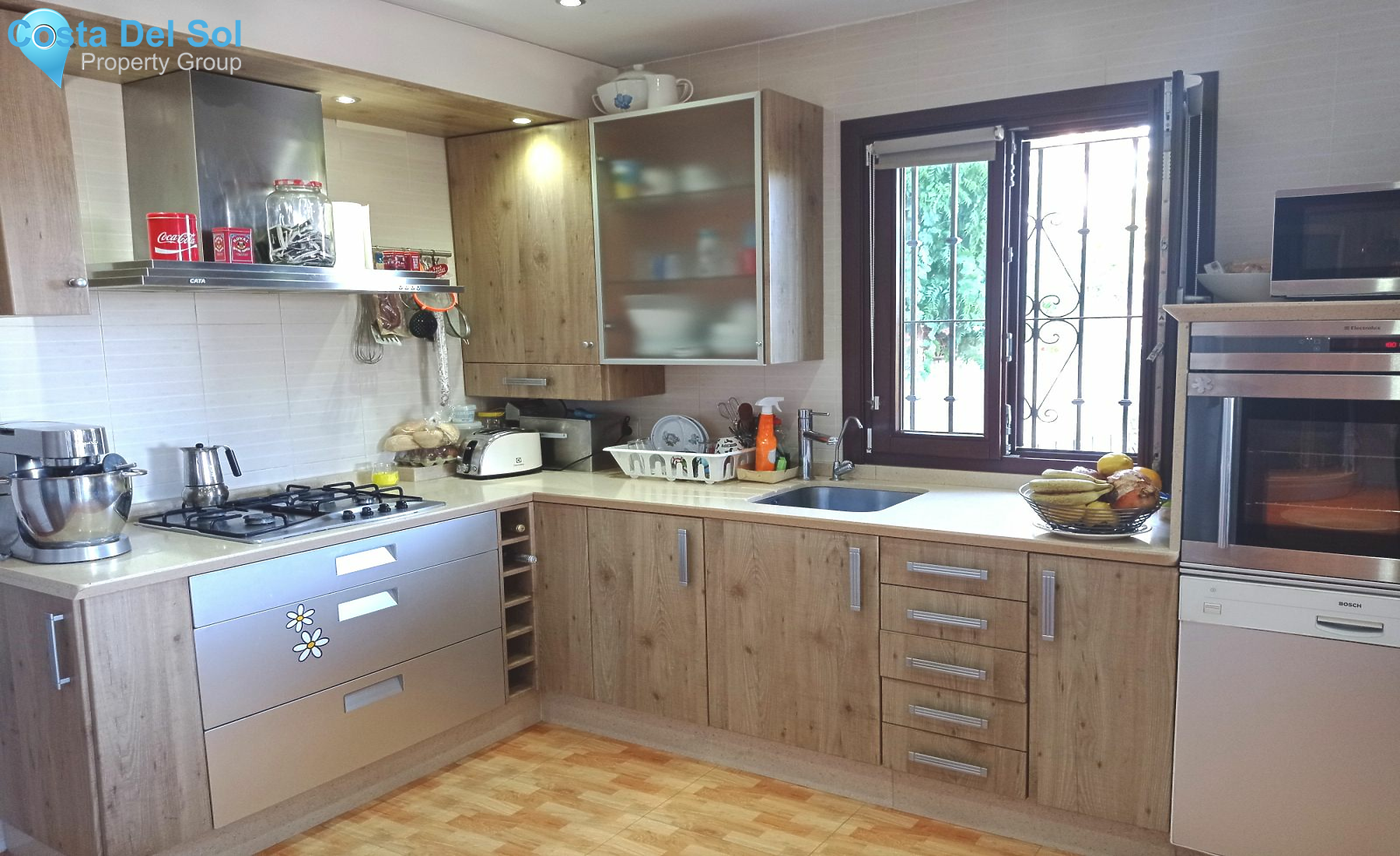 Middle Floor Apartment in Estepona-1429618