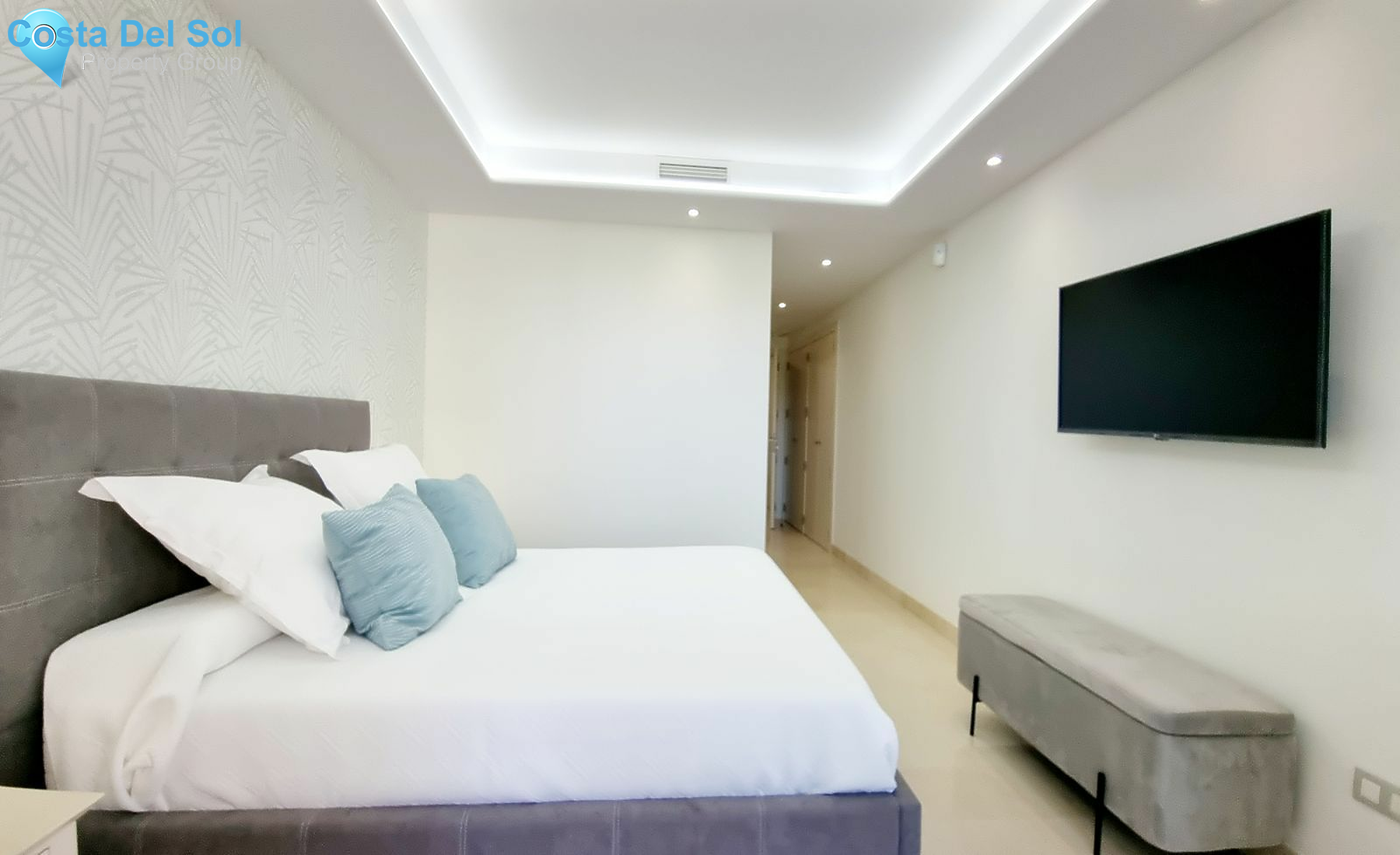 Middle Floor Apartment in Estepona-1468020