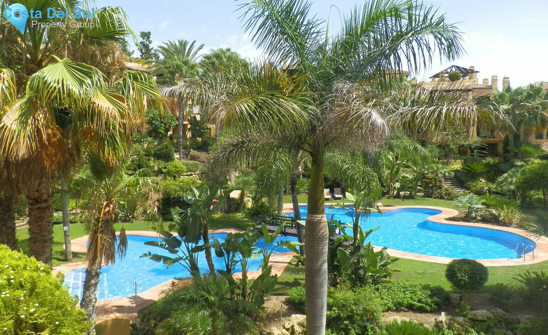 Middle Floor Apartment in Estepona-1473869