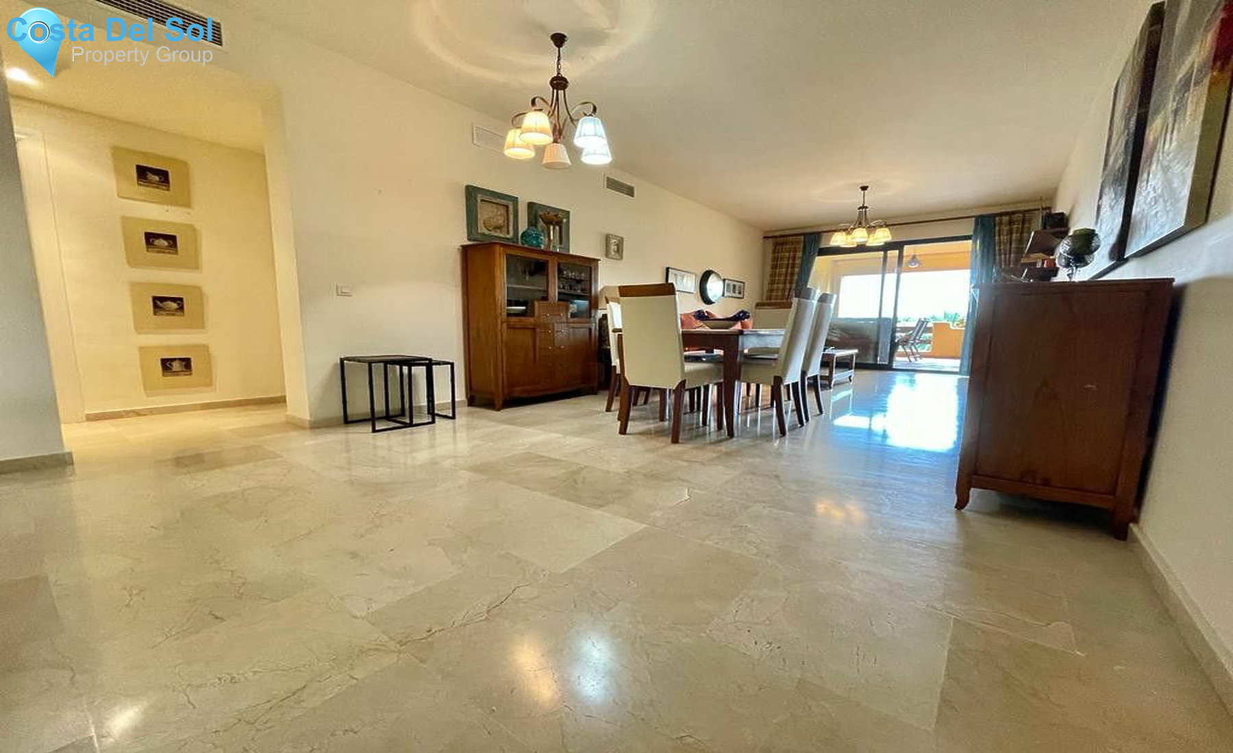 Middle Floor Apartment in Estepona-1473875