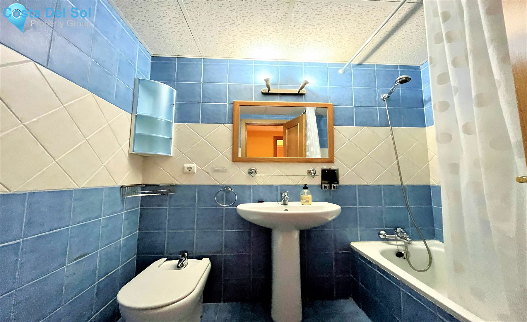 Middle Floor Apartment in Estepona-1474207