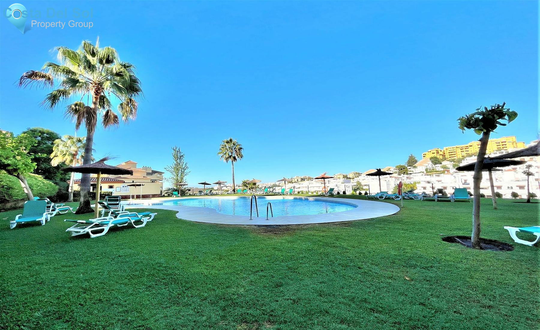 Middle Floor Apartment in Estepona-1474209