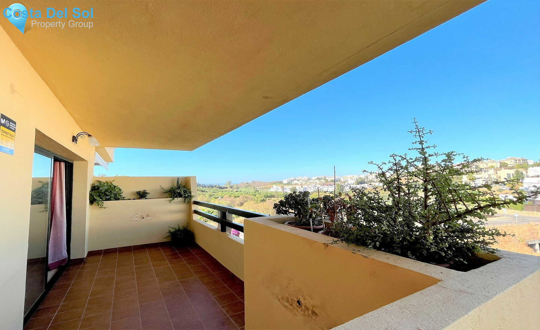 Middle Floor Apartment in Estepona-1474214