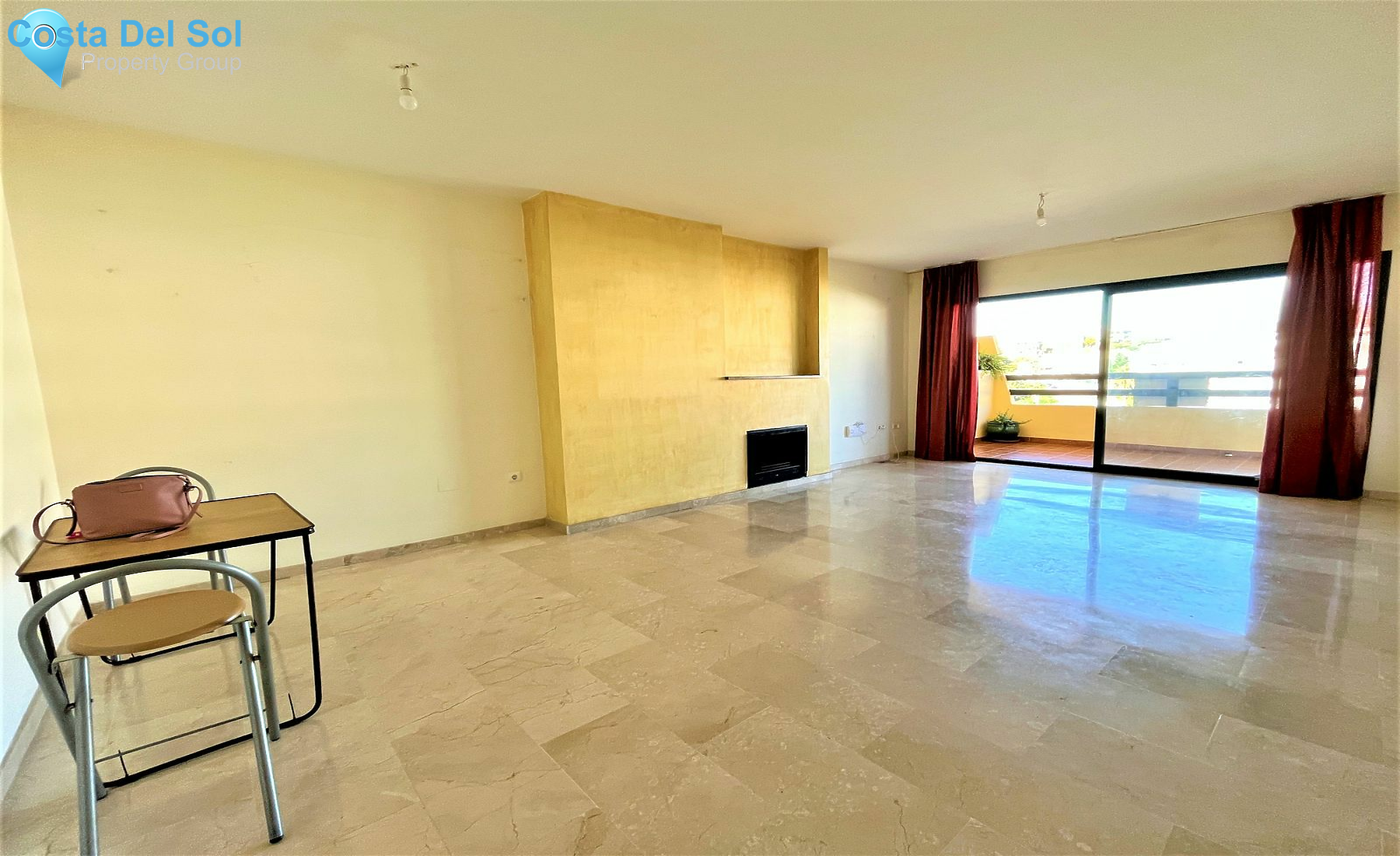 Middle Floor Apartment in Estepona-1474217