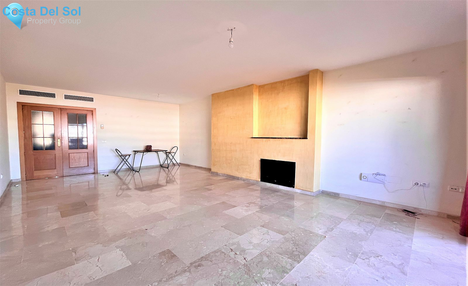 Middle Floor Apartment in Estepona-1474202