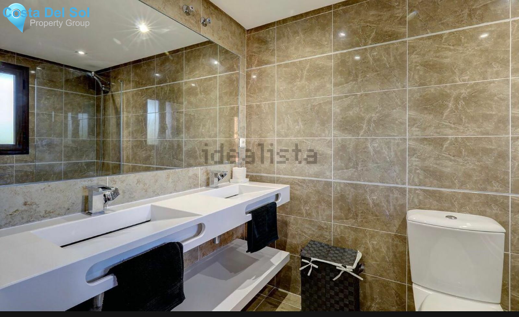 Middle Floor Apartment in Estepona-1481553