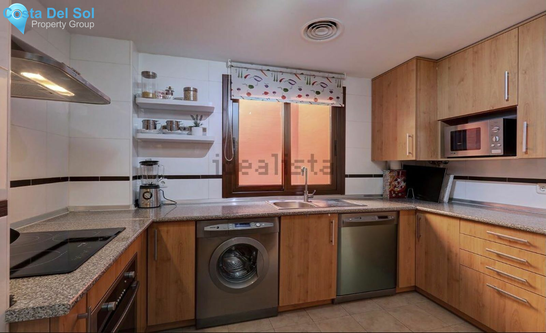 Middle Floor Apartment in Estepona-1481545