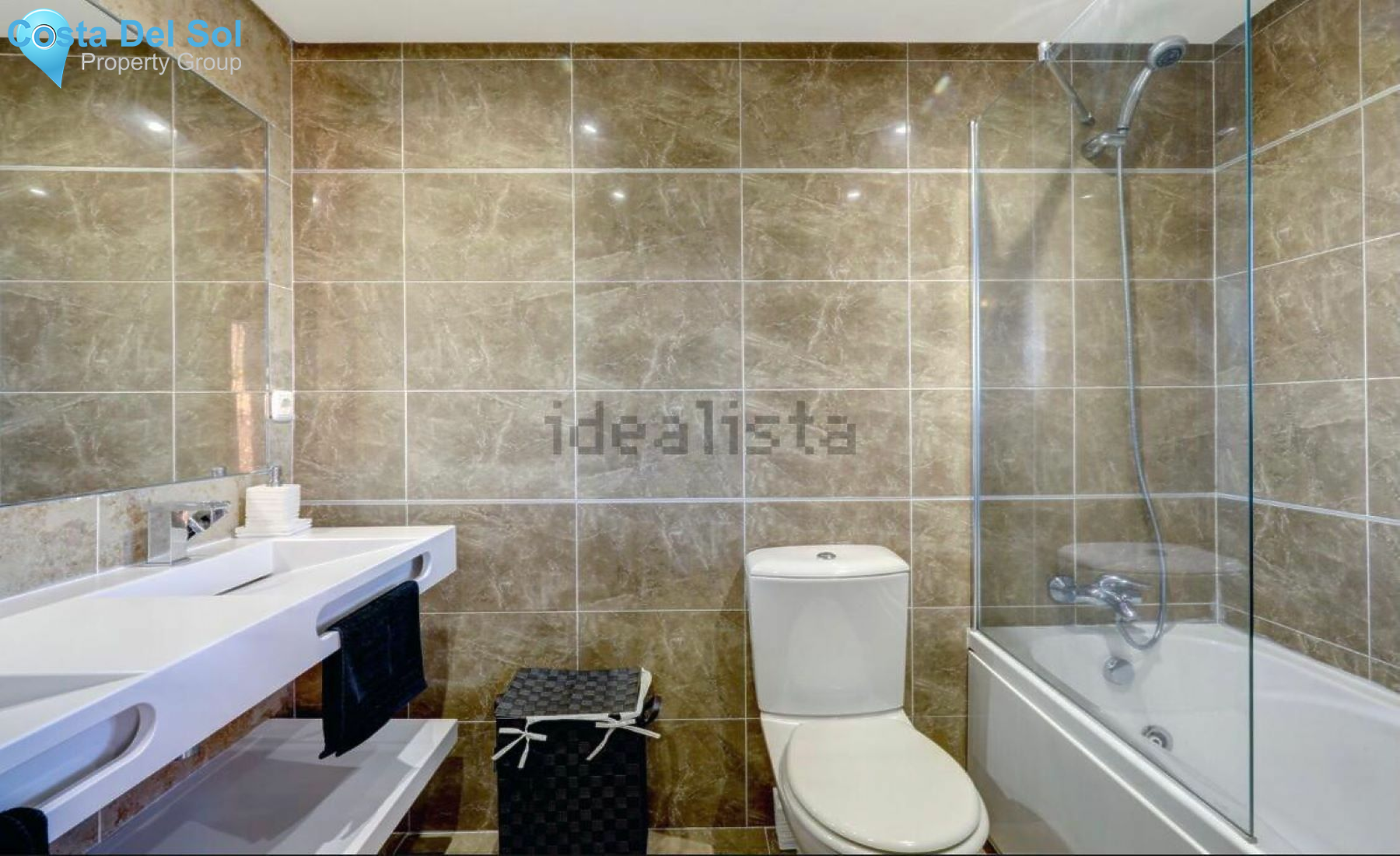 Middle Floor Apartment in Estepona-1481550