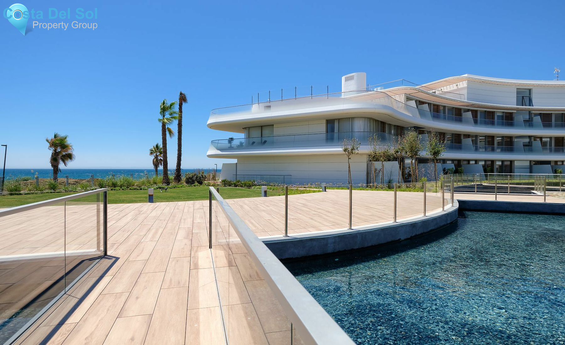 Middle Floor Apartment in Estepona-1483570