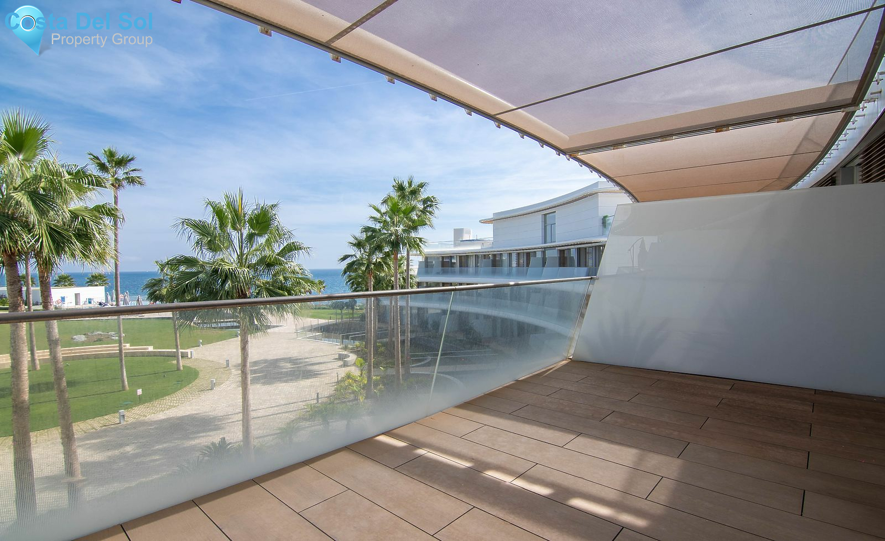 Middle Floor Apartment in Estepona-1483558