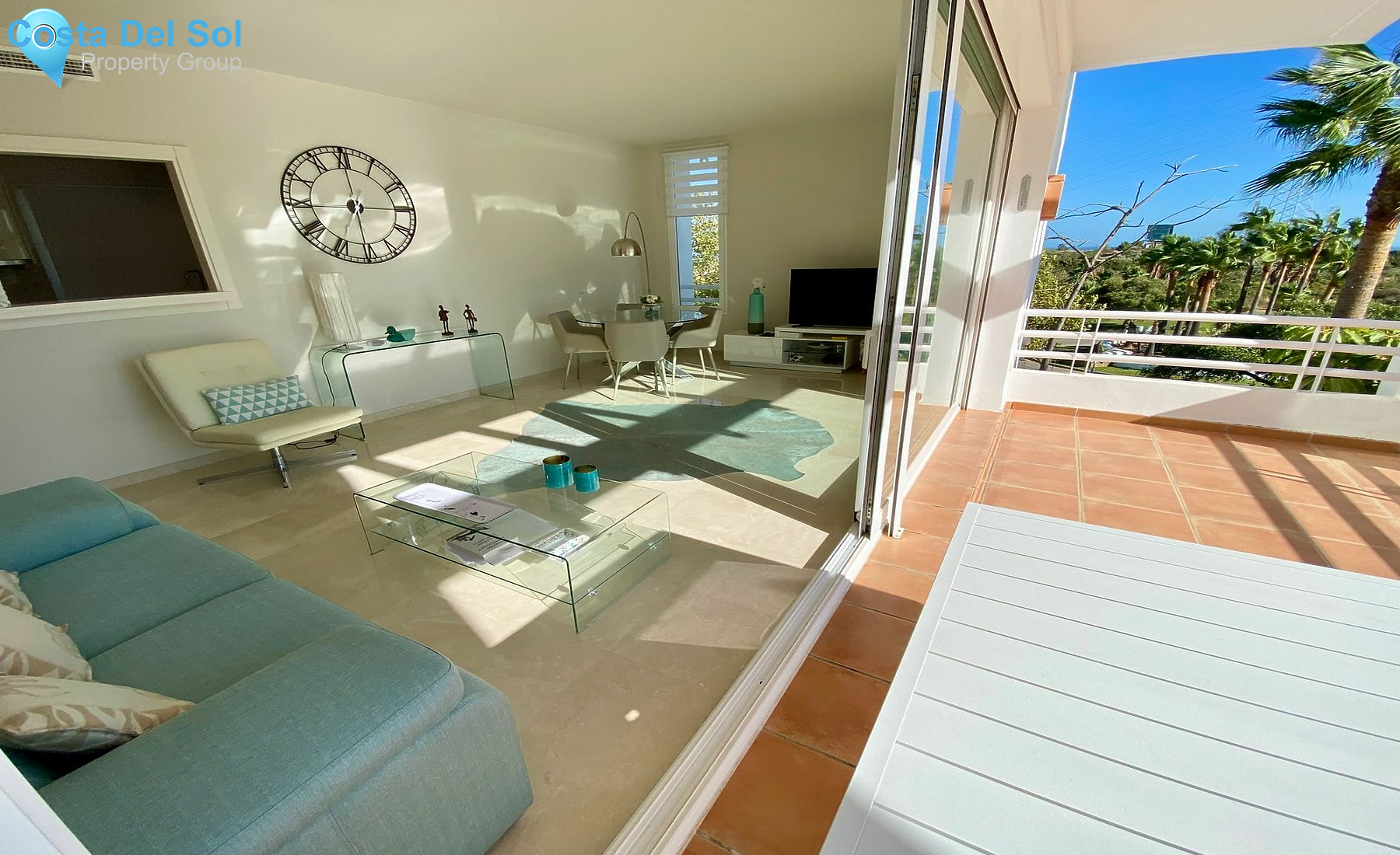 Middle Floor Apartment in Estepona