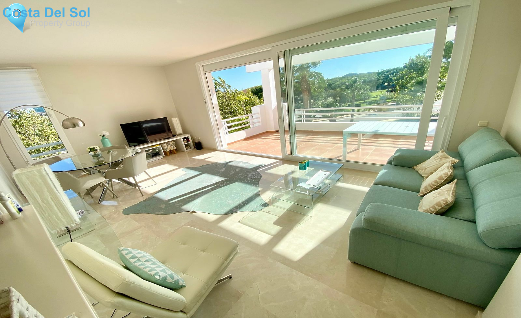 Middle Floor Apartment in Estepona-1519585