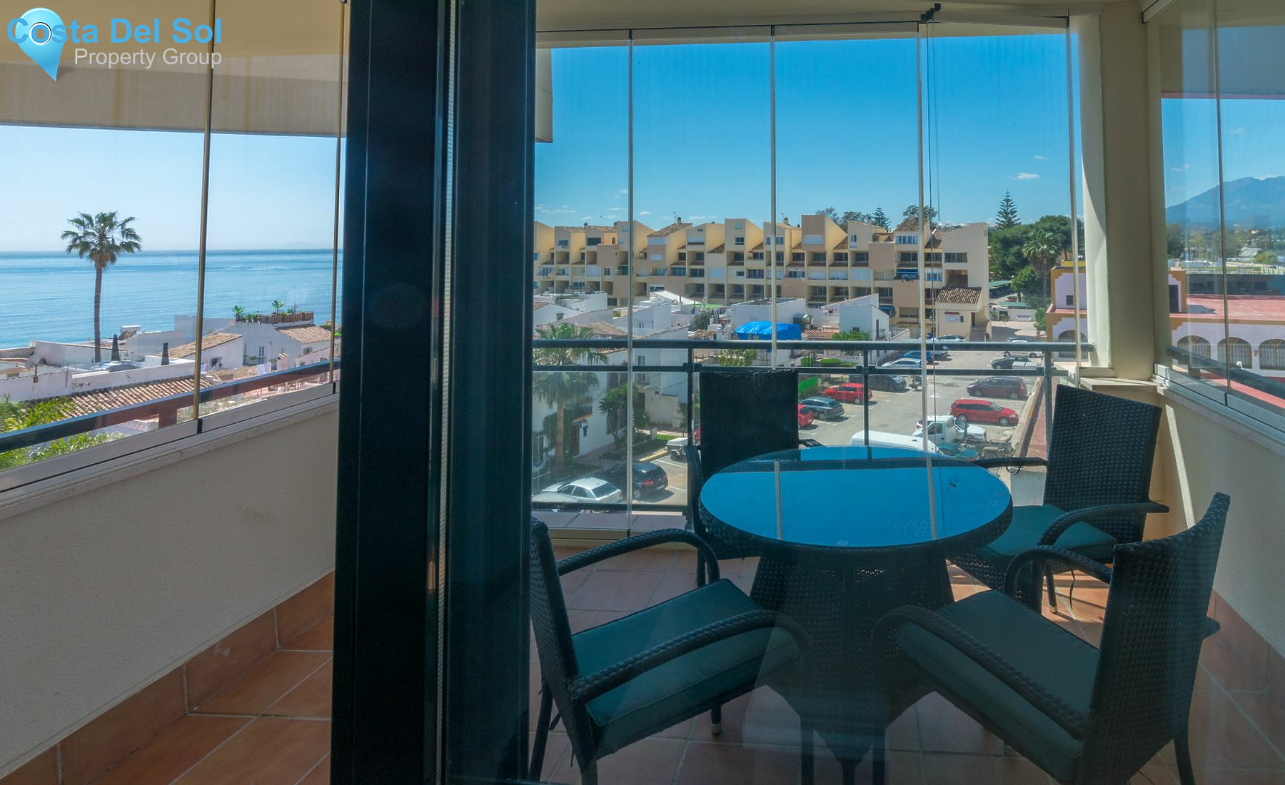 Middle Floor Apartment in Estepona