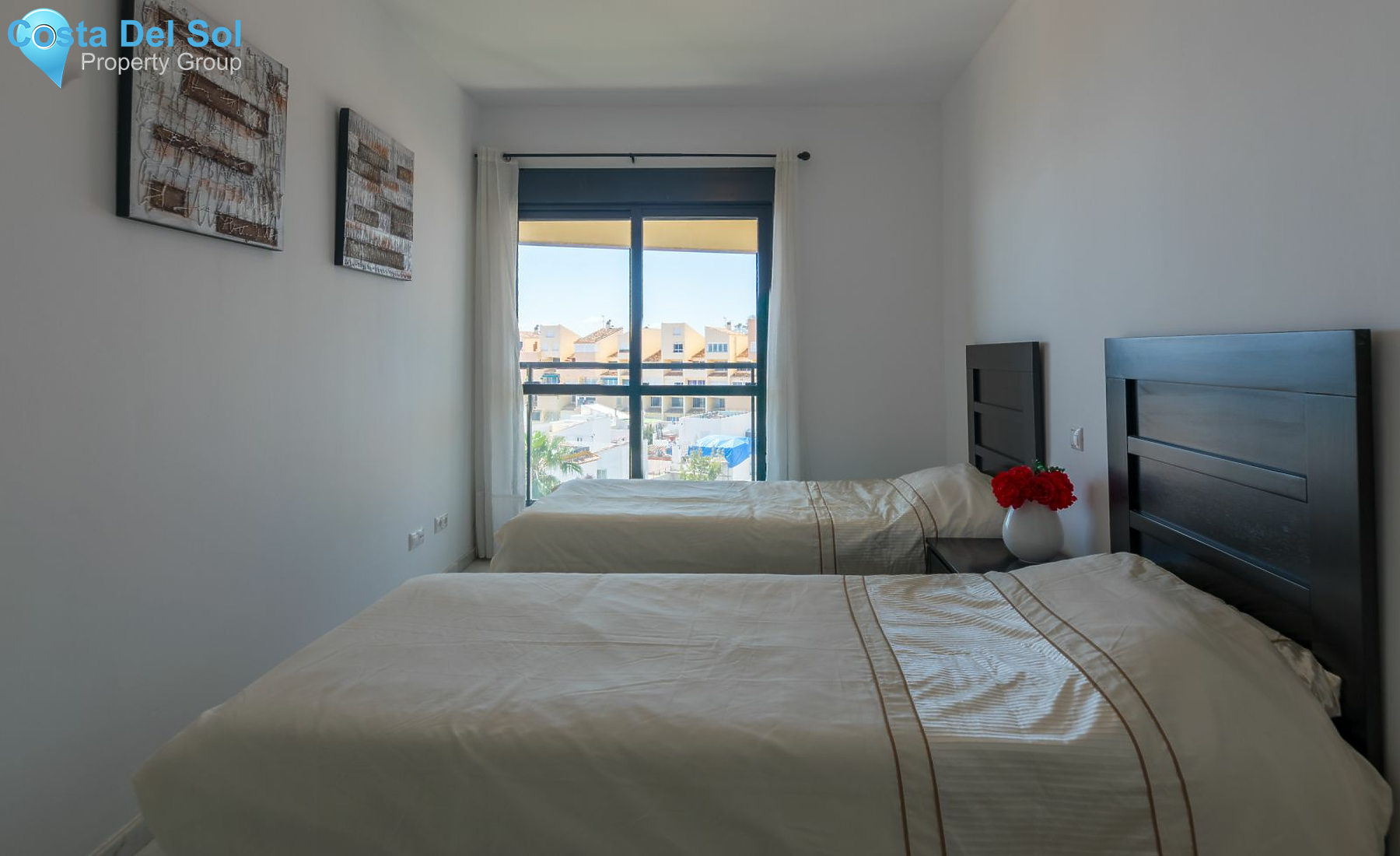 Middle Floor Apartment in Estepona-1520703