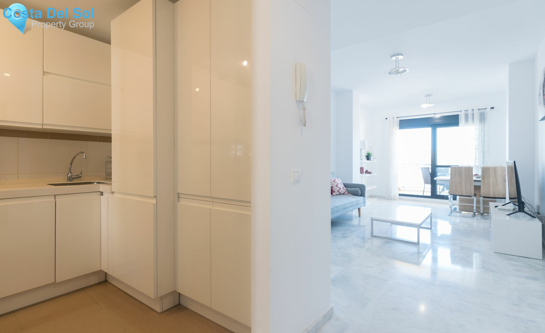 Middle Floor Apartment in Estepona-1520689