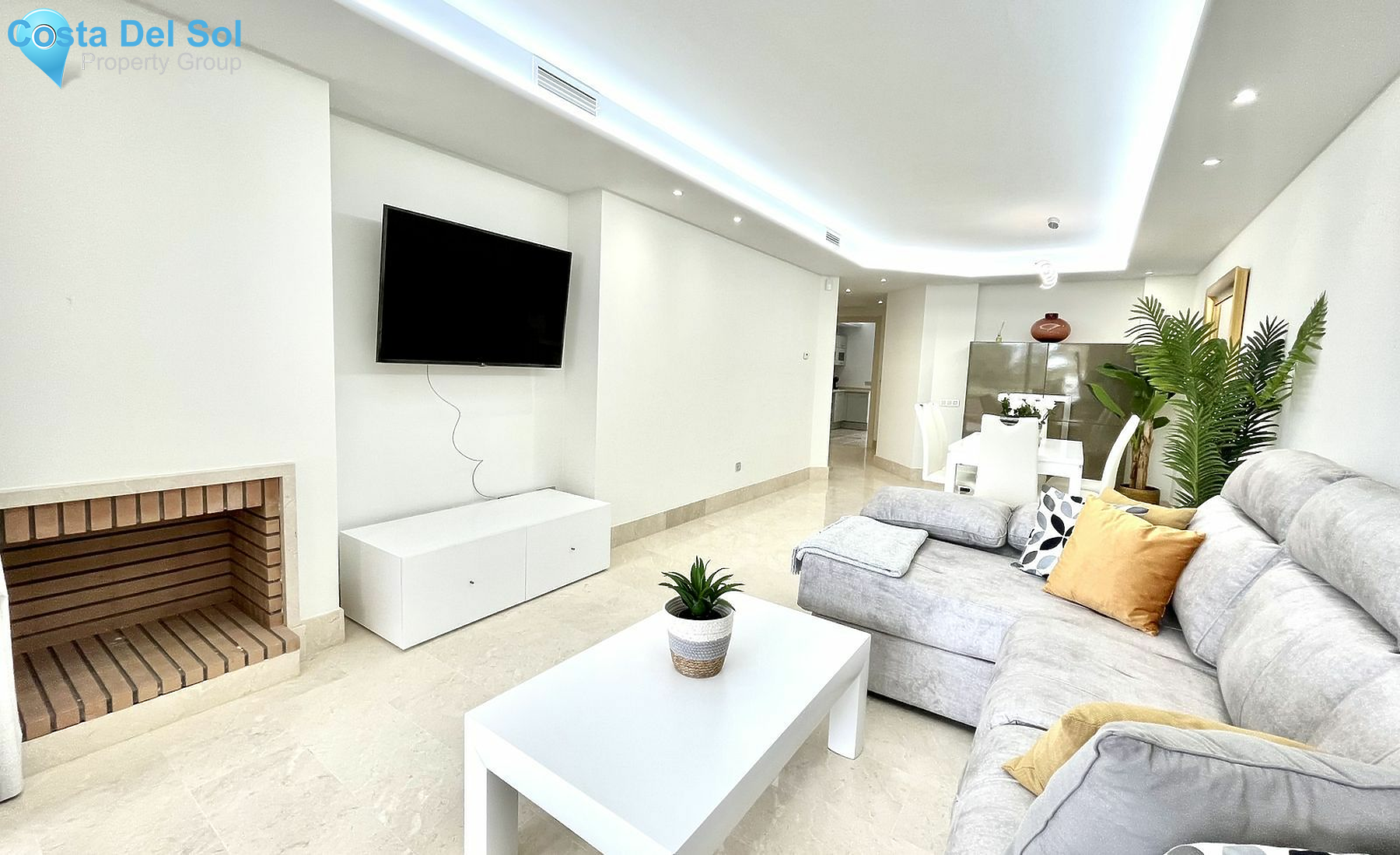 Middle Floor Apartment in Estepona-1532612