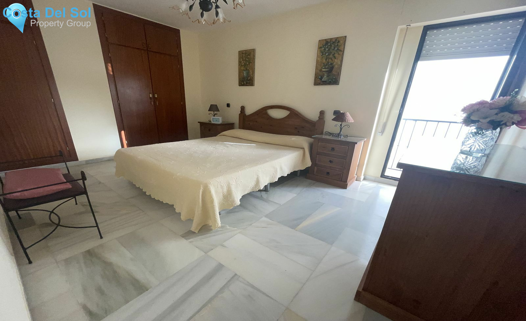Middle Floor Apartment in Estepona-1535461