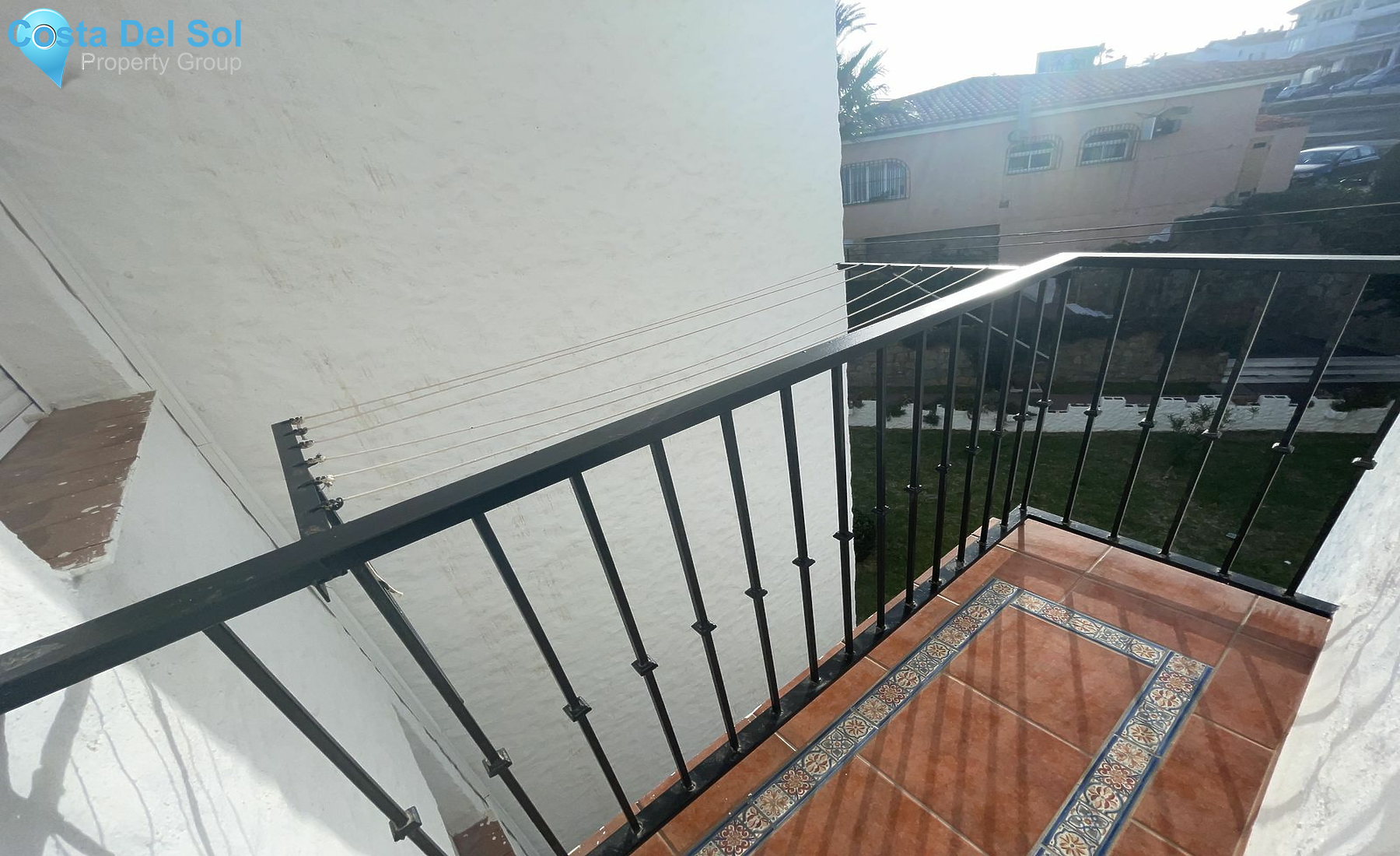 Middle Floor Apartment in Estepona-1535462