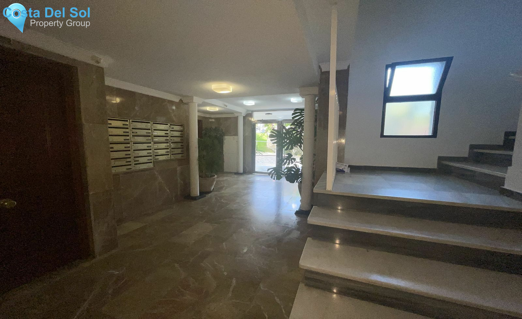 Middle Floor Apartment in Estepona-1535466