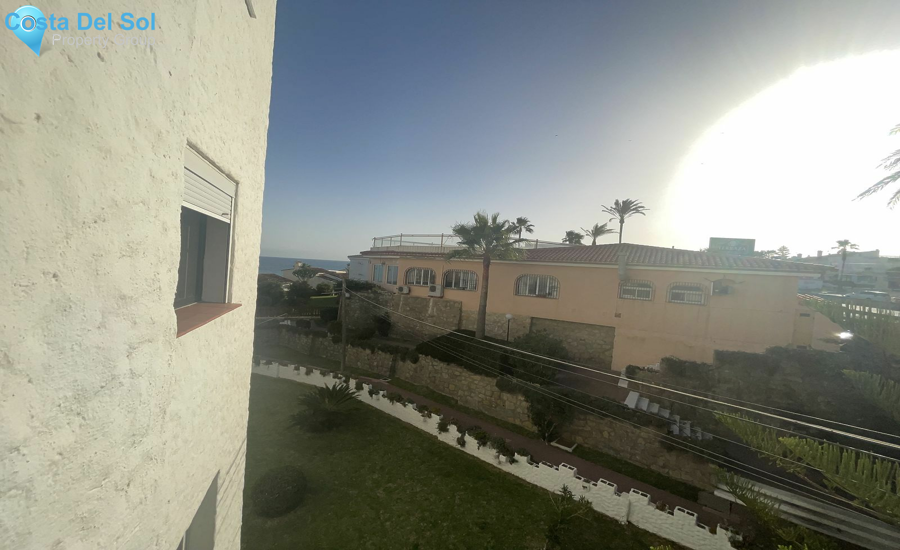 Middle Floor Apartment in Estepona-1535451
