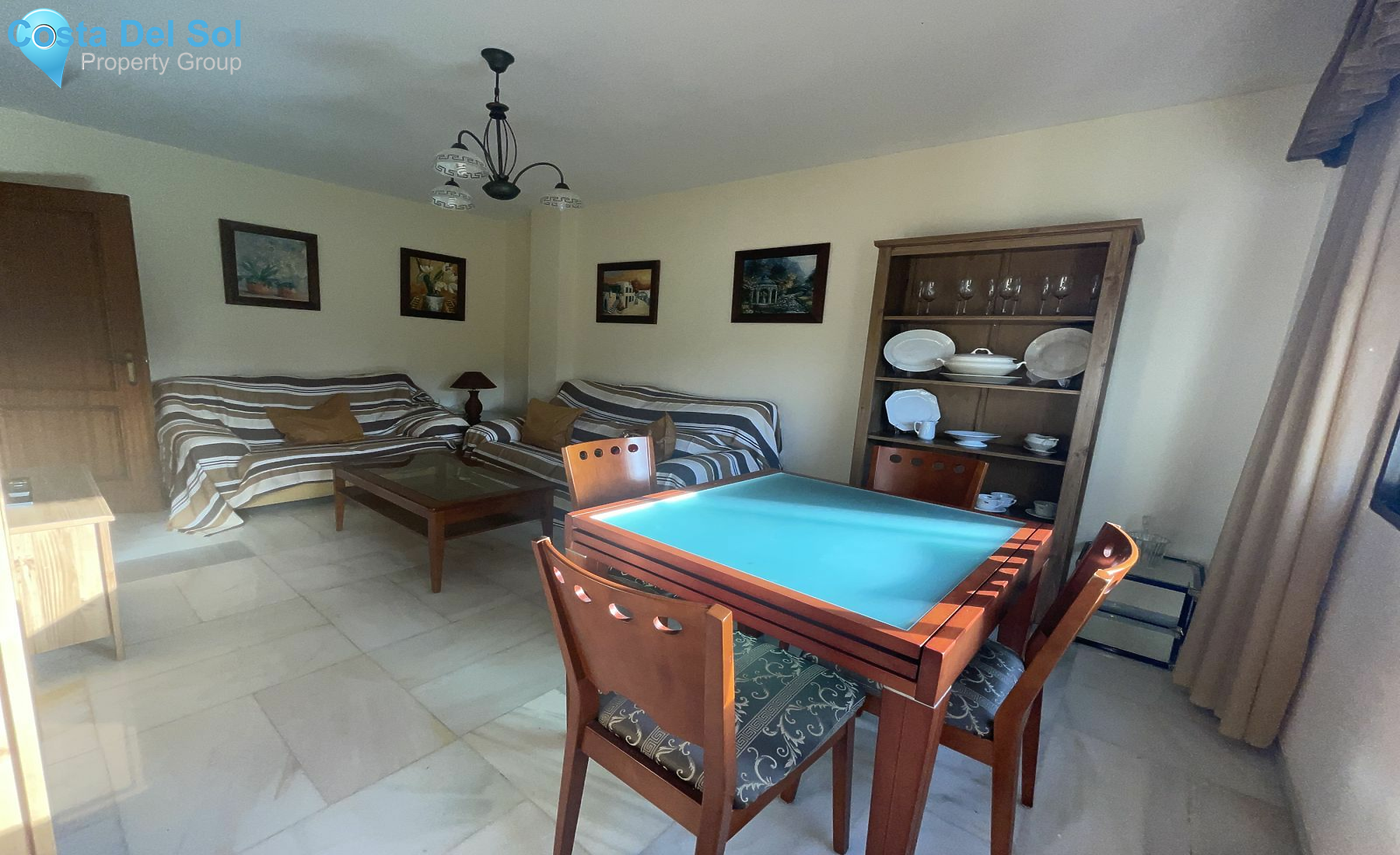 Middle Floor Apartment in Estepona-1535452