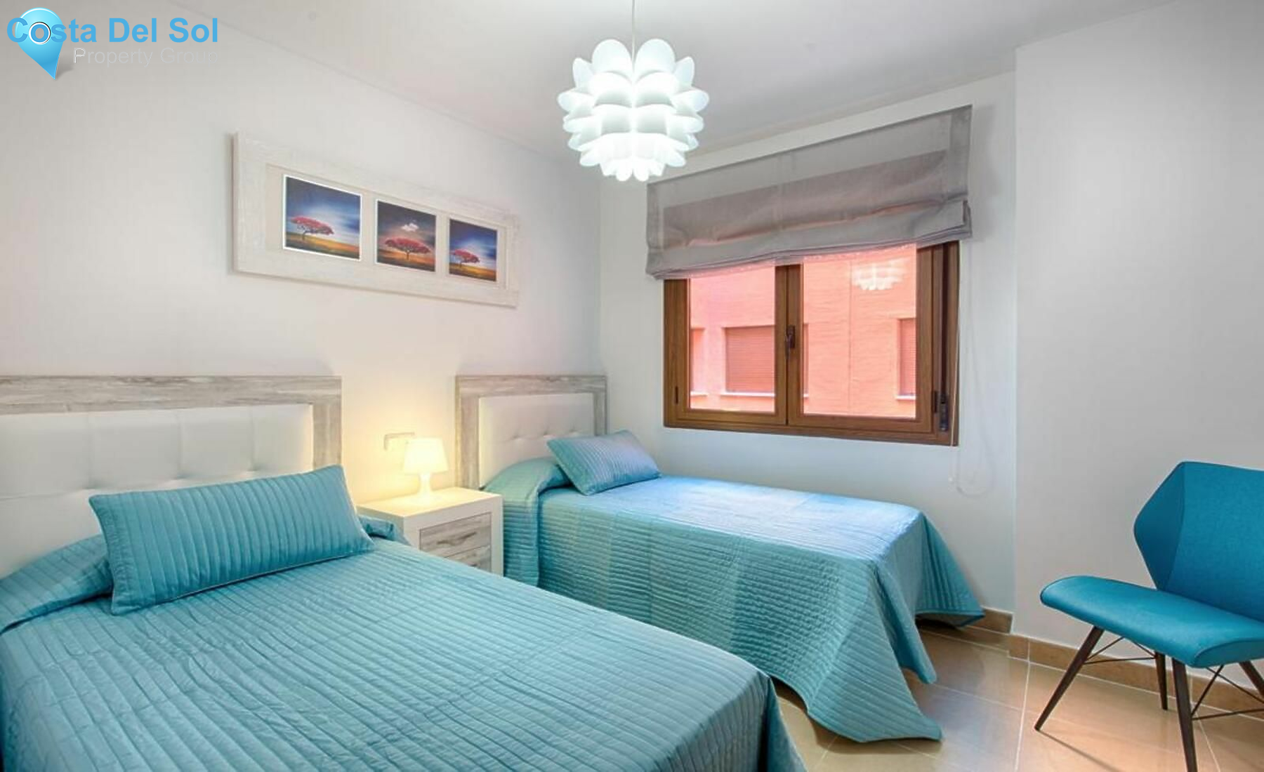 Middle Floor Apartment in Estepona-1548628