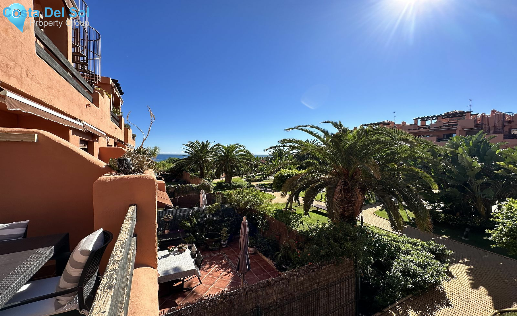 Middle Floor Apartment in Estepona-1548614