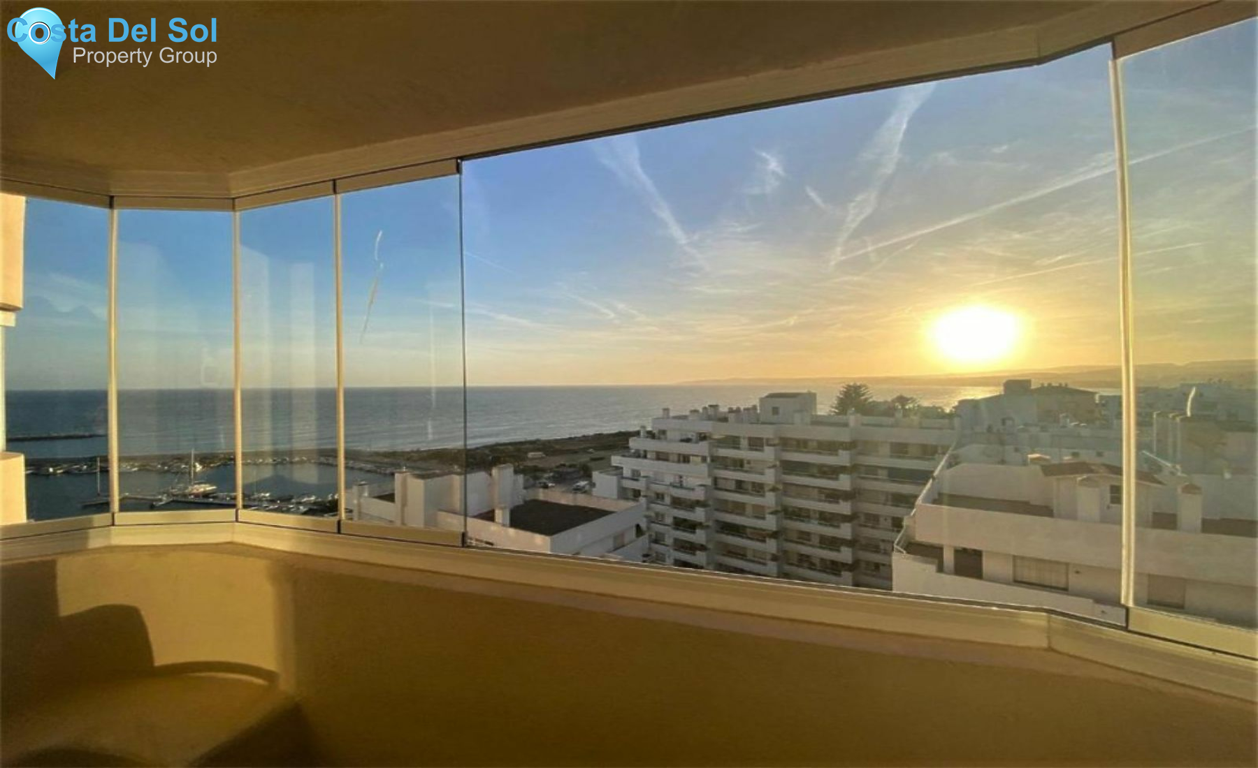 Middle Floor Apartment in Estepona