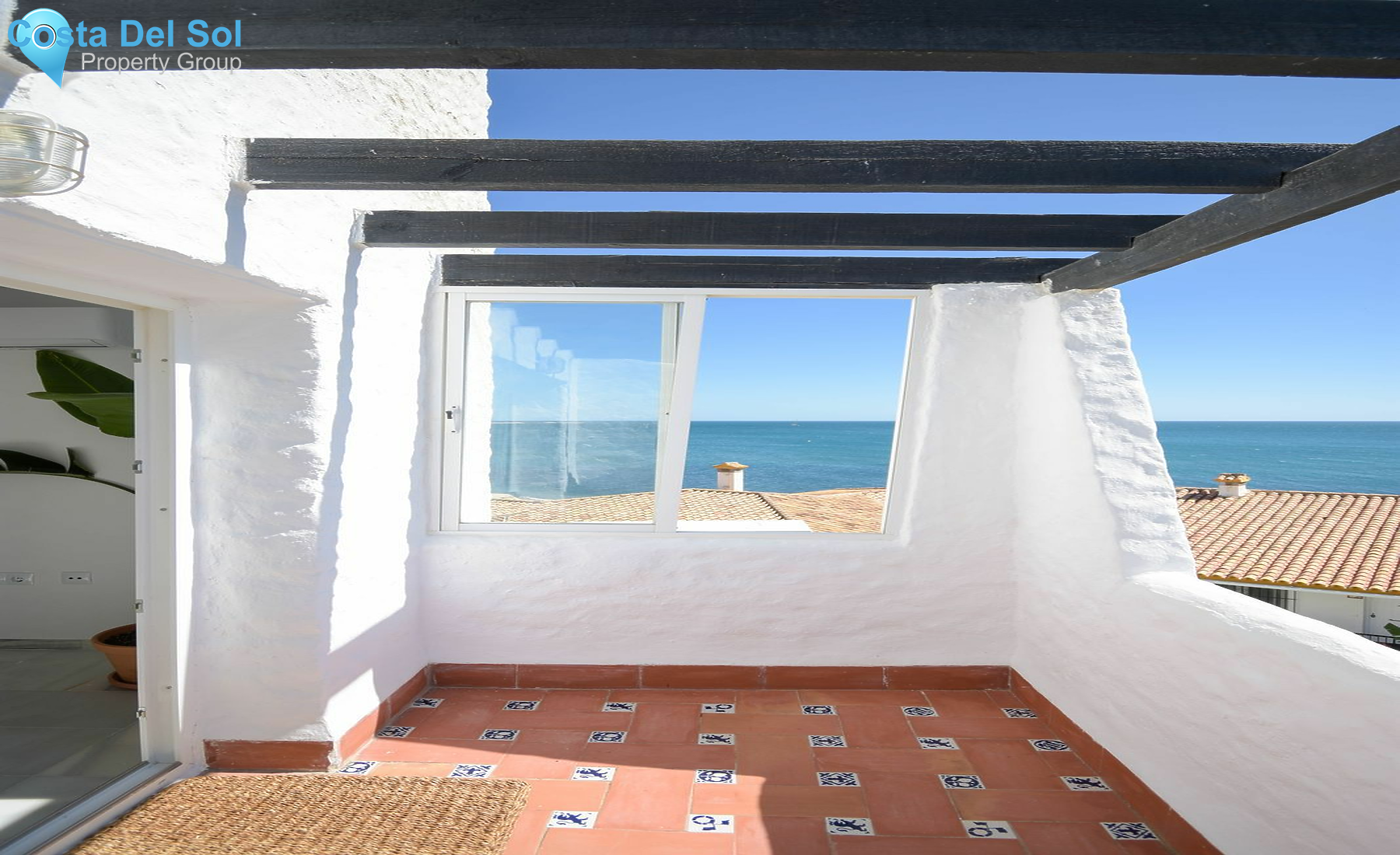 Middle Floor Apartment in Estepona-1550499