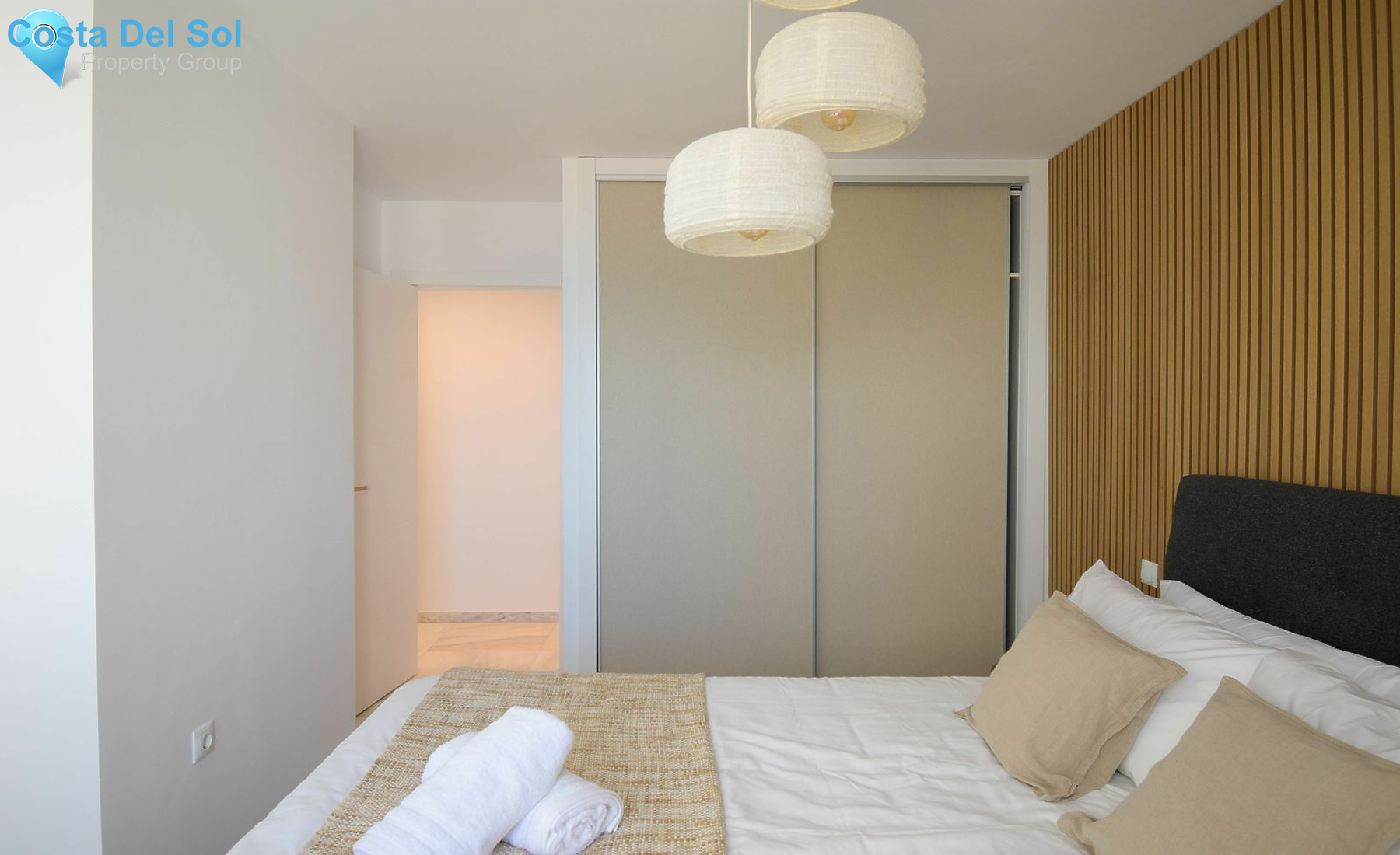 Middle Floor Apartment in Estepona-1550495