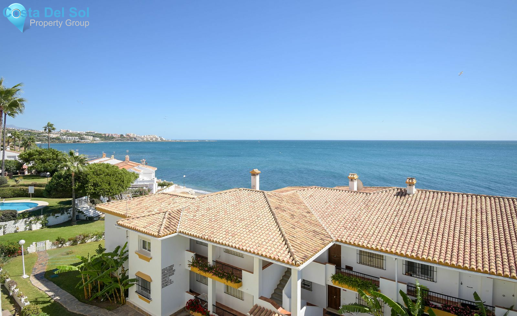 Middle Floor Apartment in Estepona-1550497