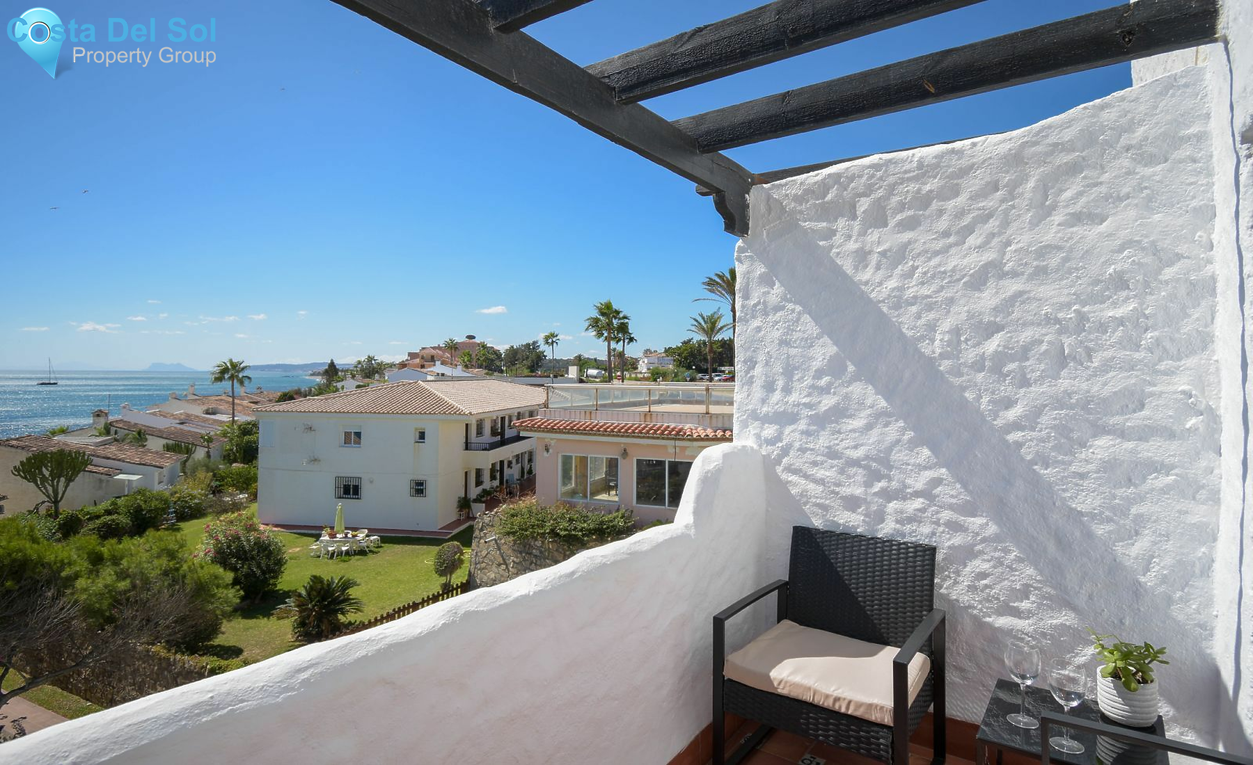 Middle Floor Apartment in Estepona-1550498