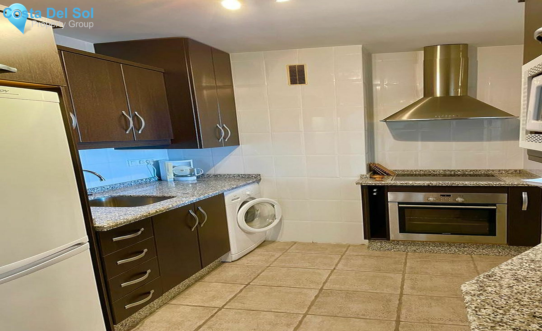 Middle Floor Apartment in Estepona-1552627