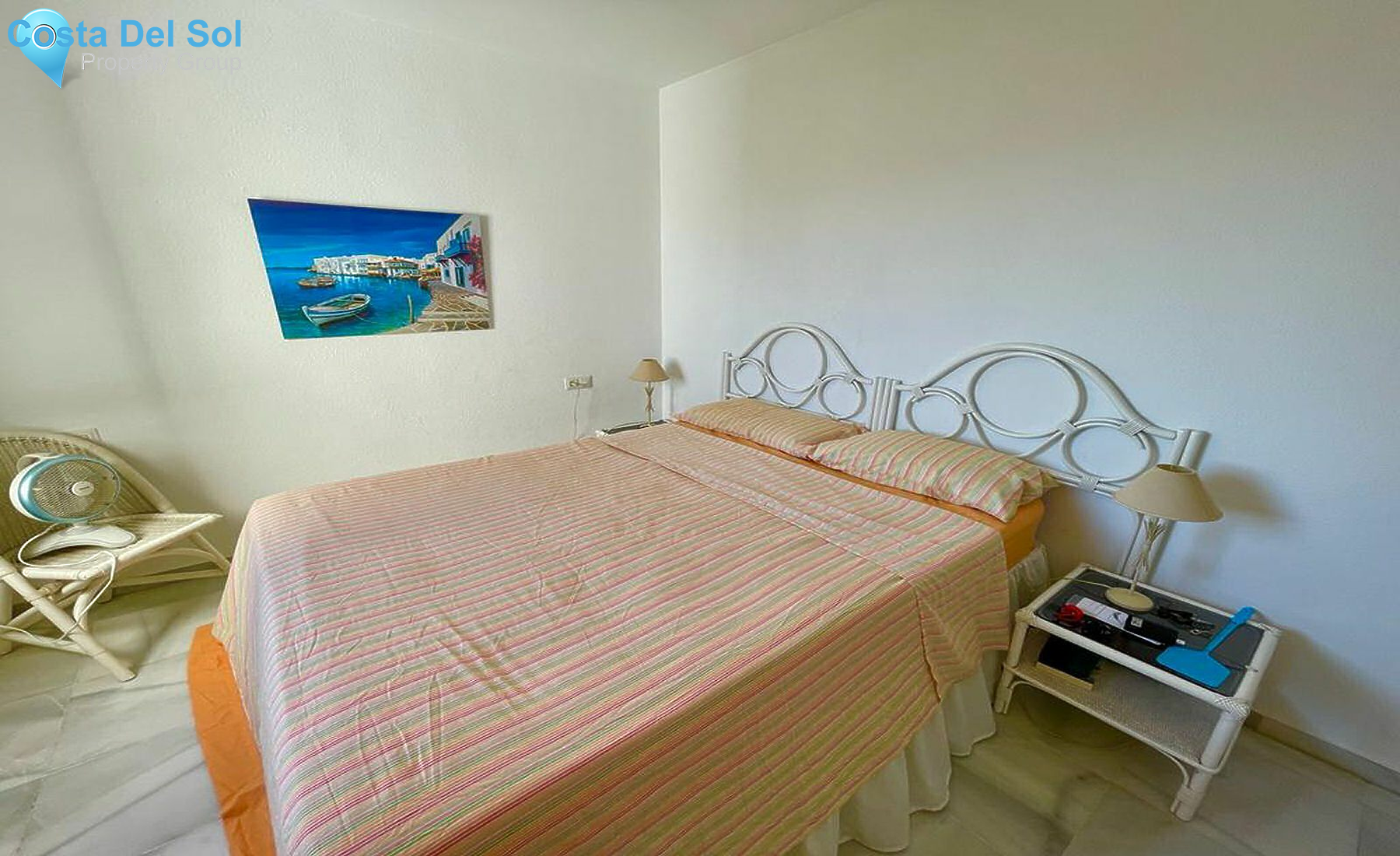 Middle Floor Apartment in Estepona-1552629
