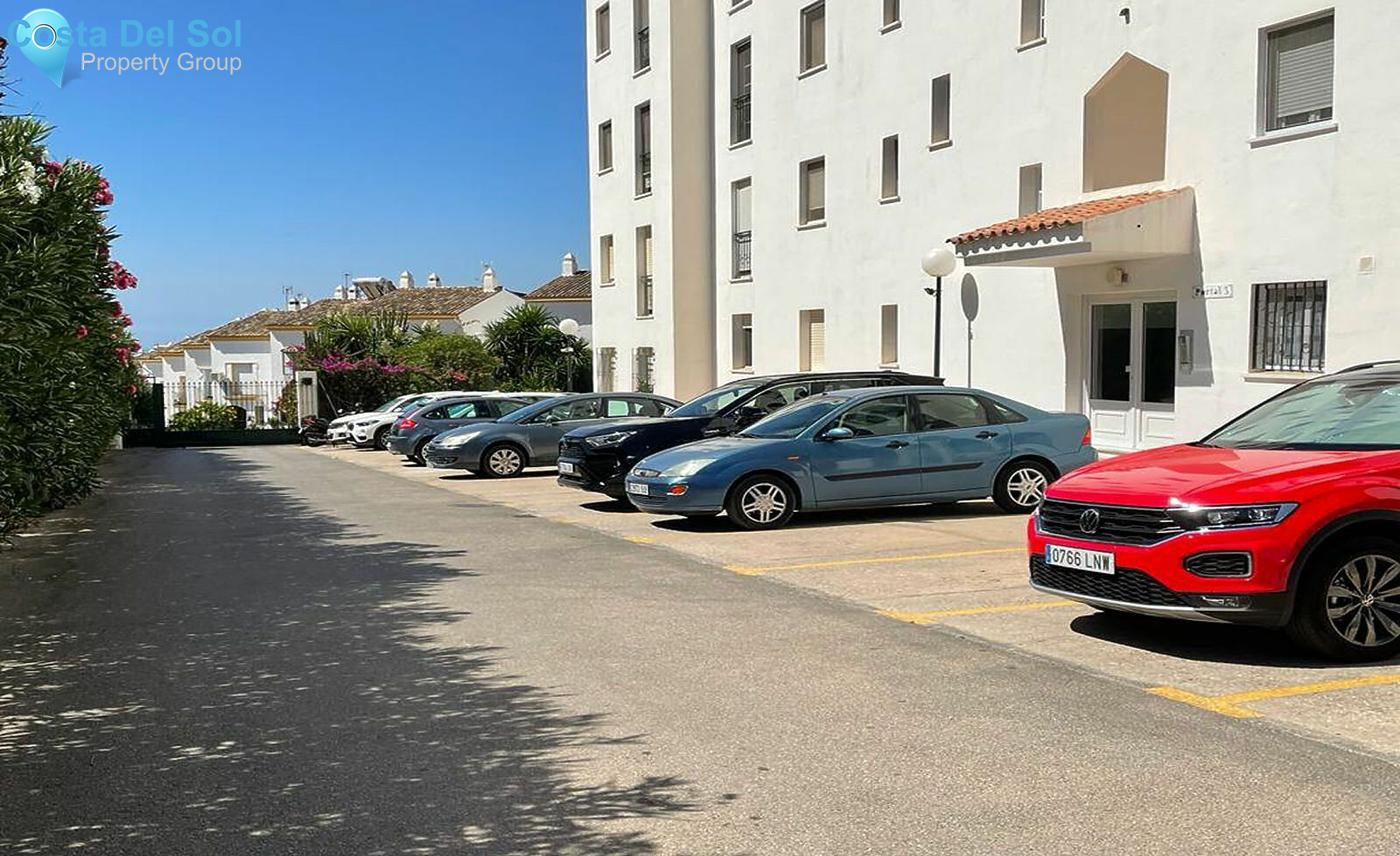 Middle Floor Apartment in Estepona-1552630