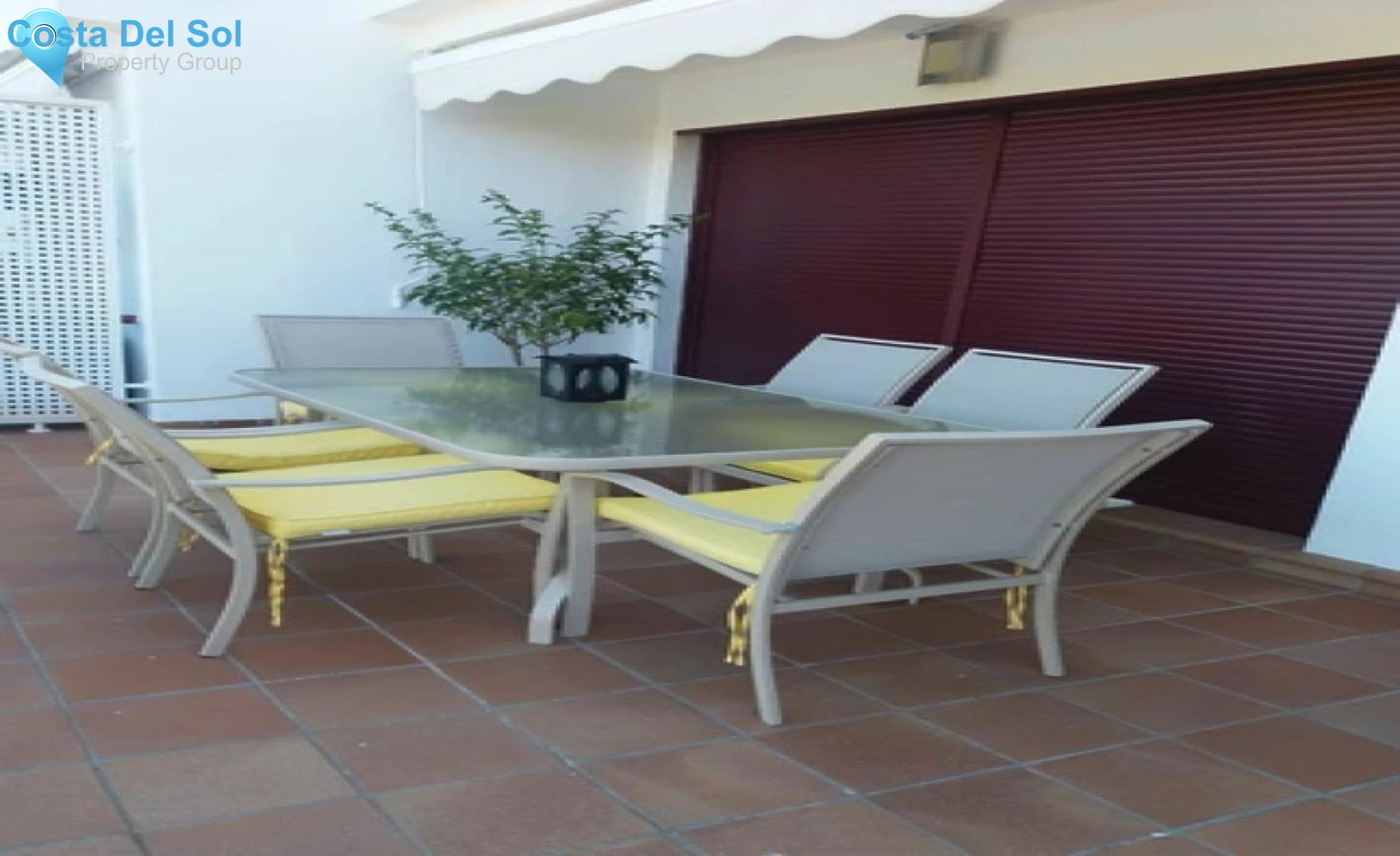 Middle Floor Apartment in Estepona
