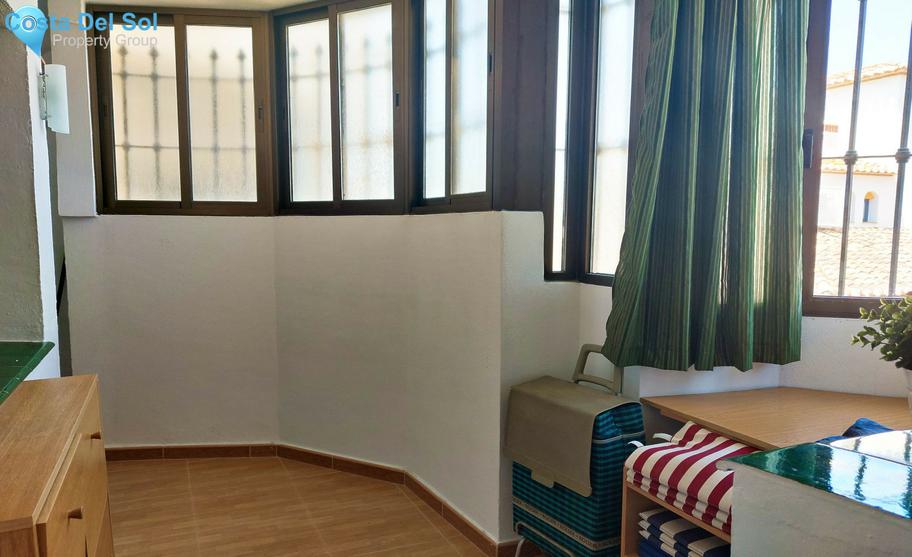 Middle Floor Apartment in Fuengirola-1234228