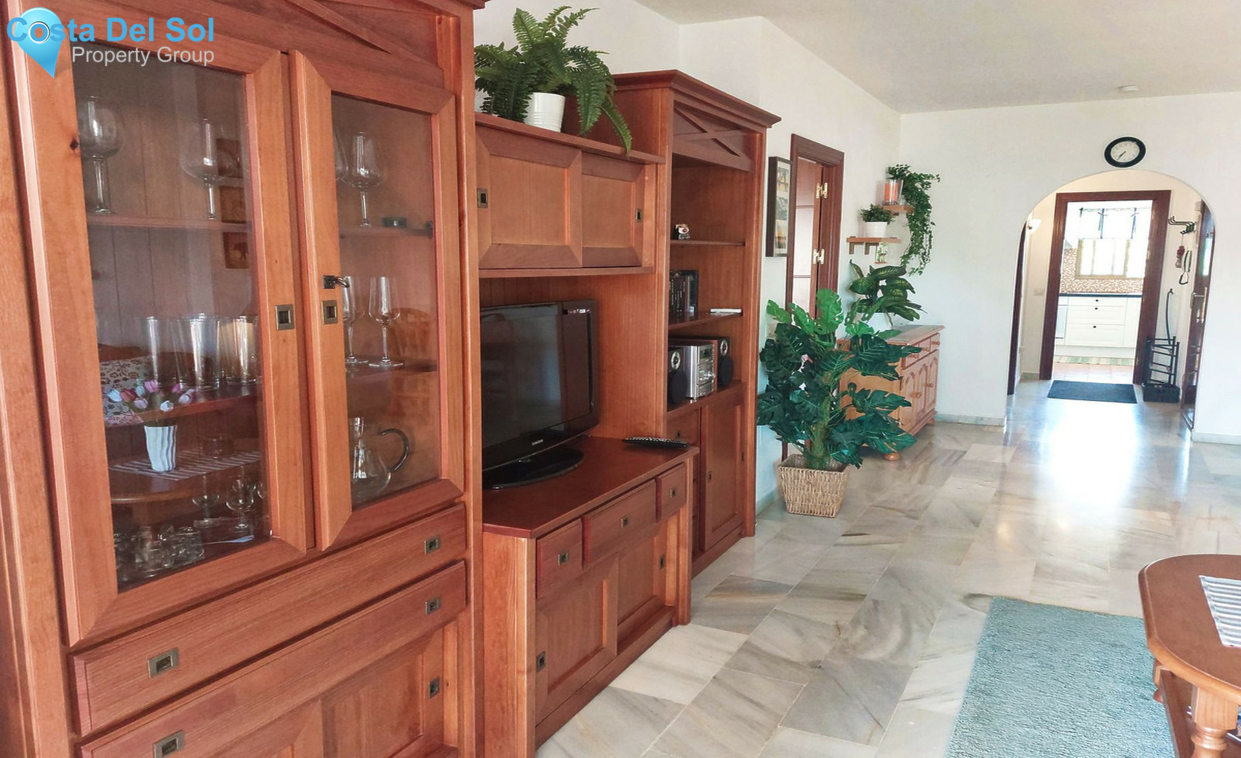 Middle Floor Apartment in Fuengirola-1234215