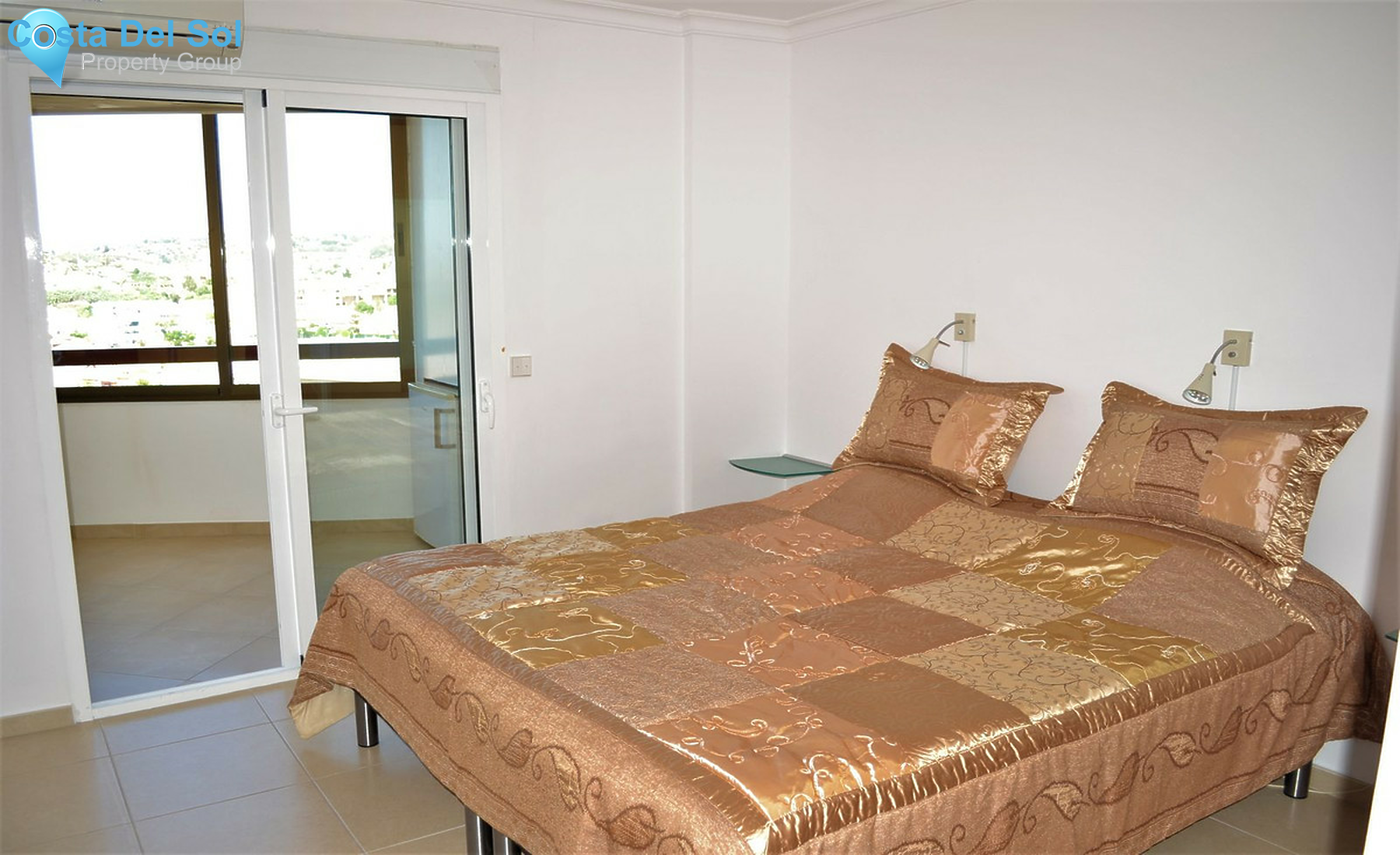Middle Floor Apartment in Fuengirola-1246563