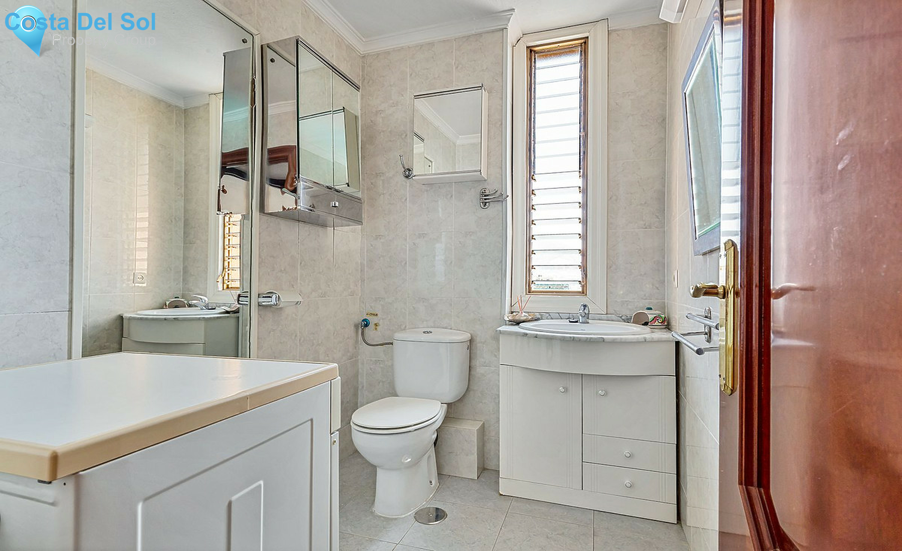 Middle Floor Apartment in Fuengirola-1247669